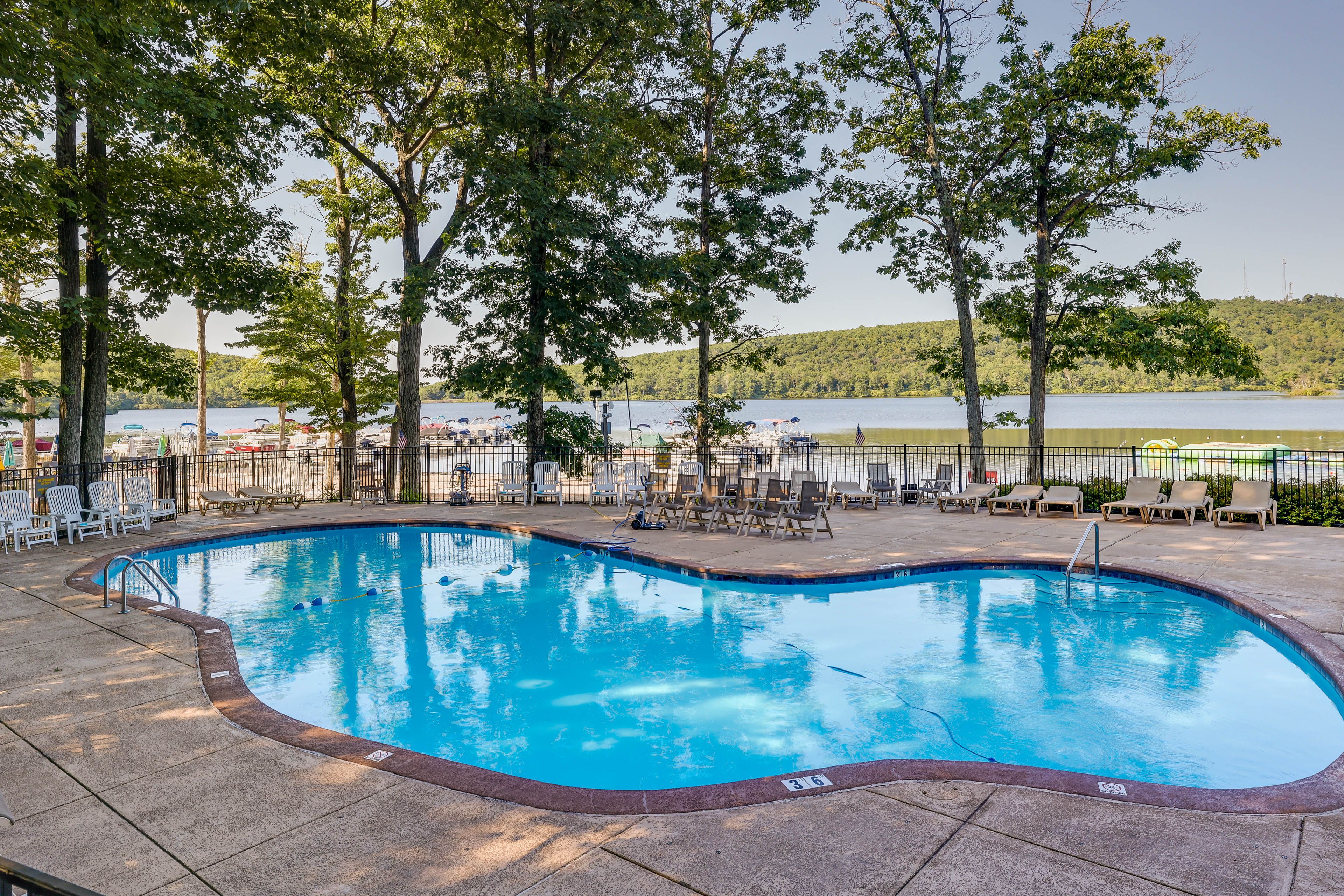 Boulder Lake Club Community Amenities | Seasonal Pool | Lake Access