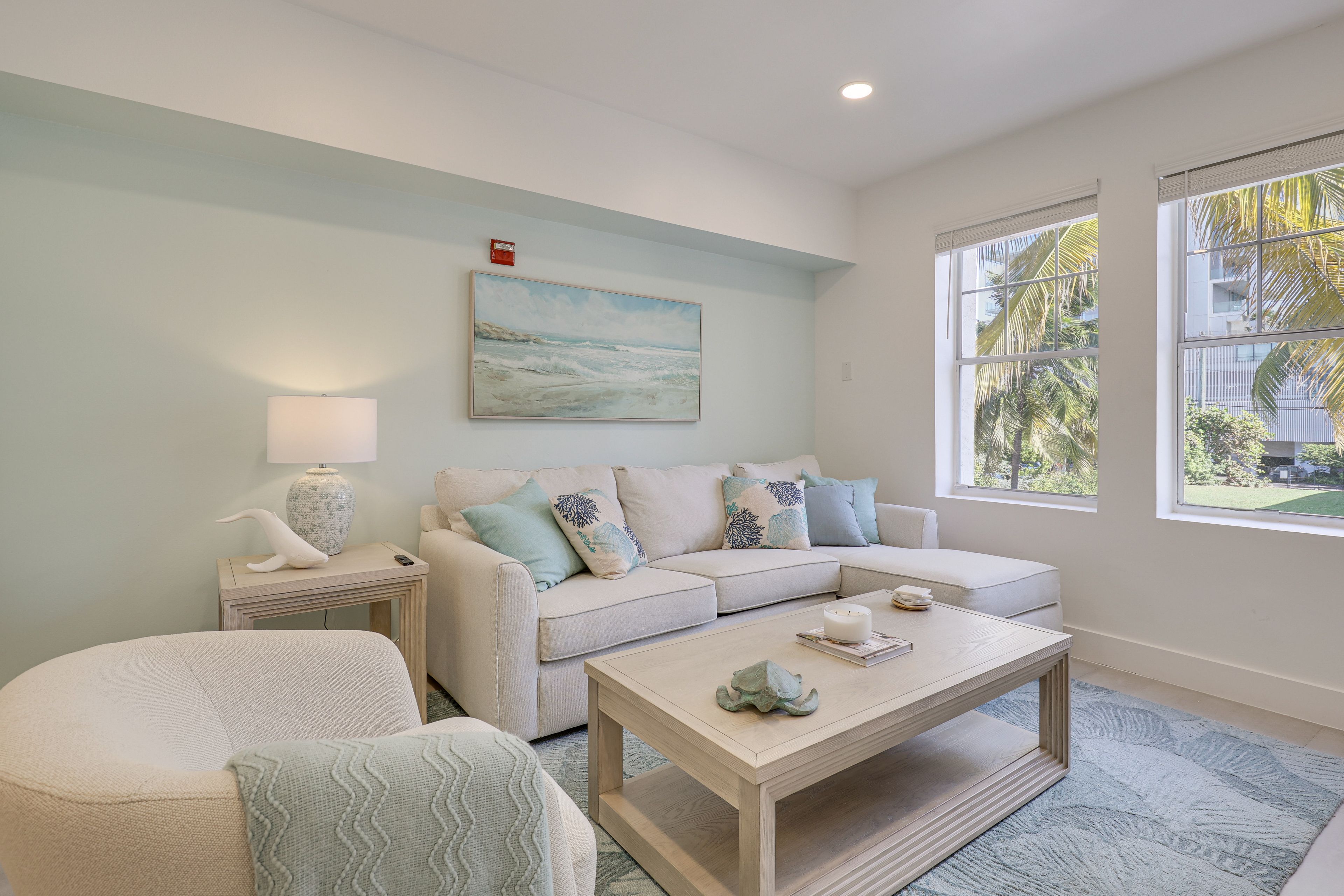 Living Room | Full Sleeper Sofa | Smart TV | Free WiFi