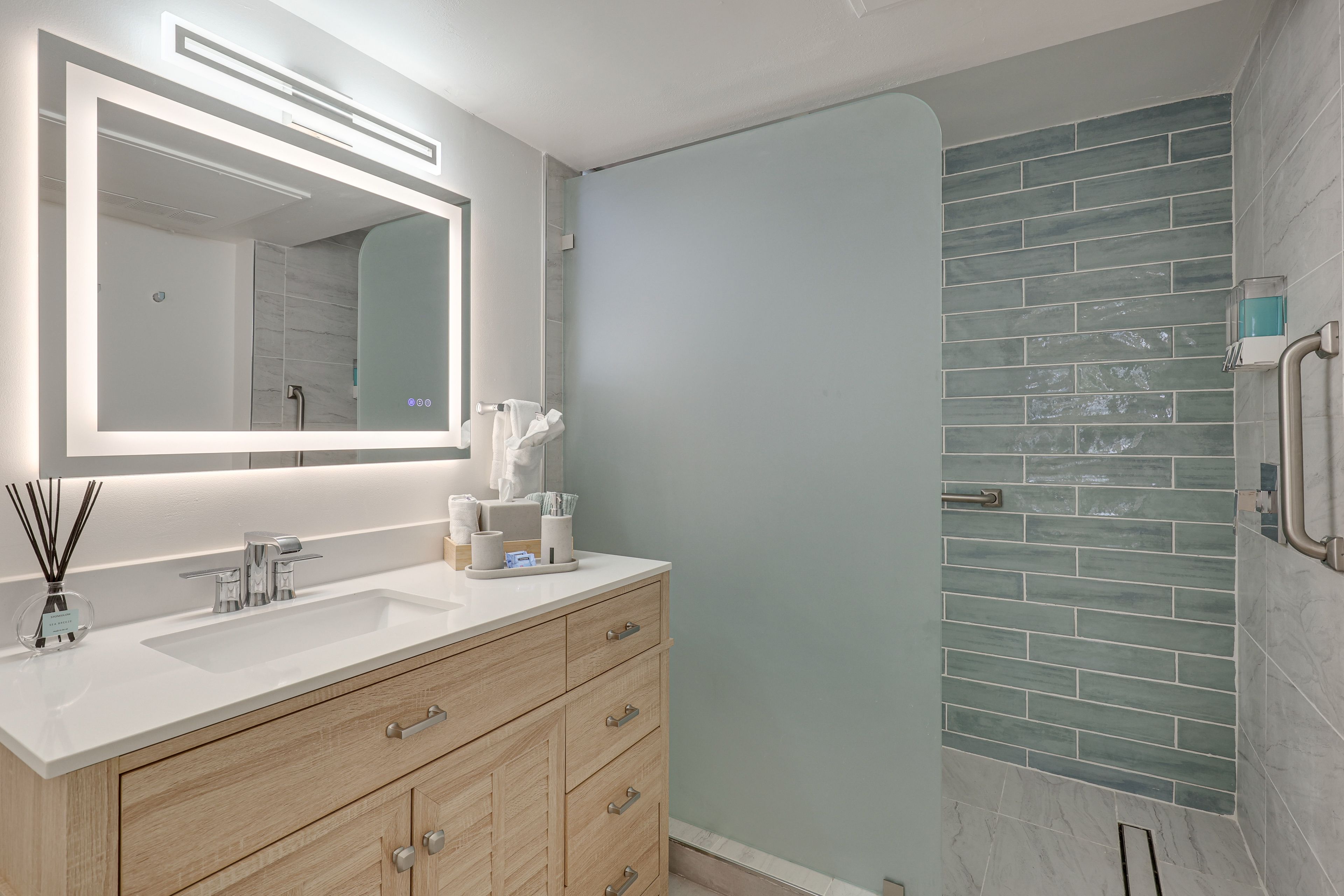 En-Suite Bathroom | Towels Provided | Complimentary Toiletries | Hair Dryer