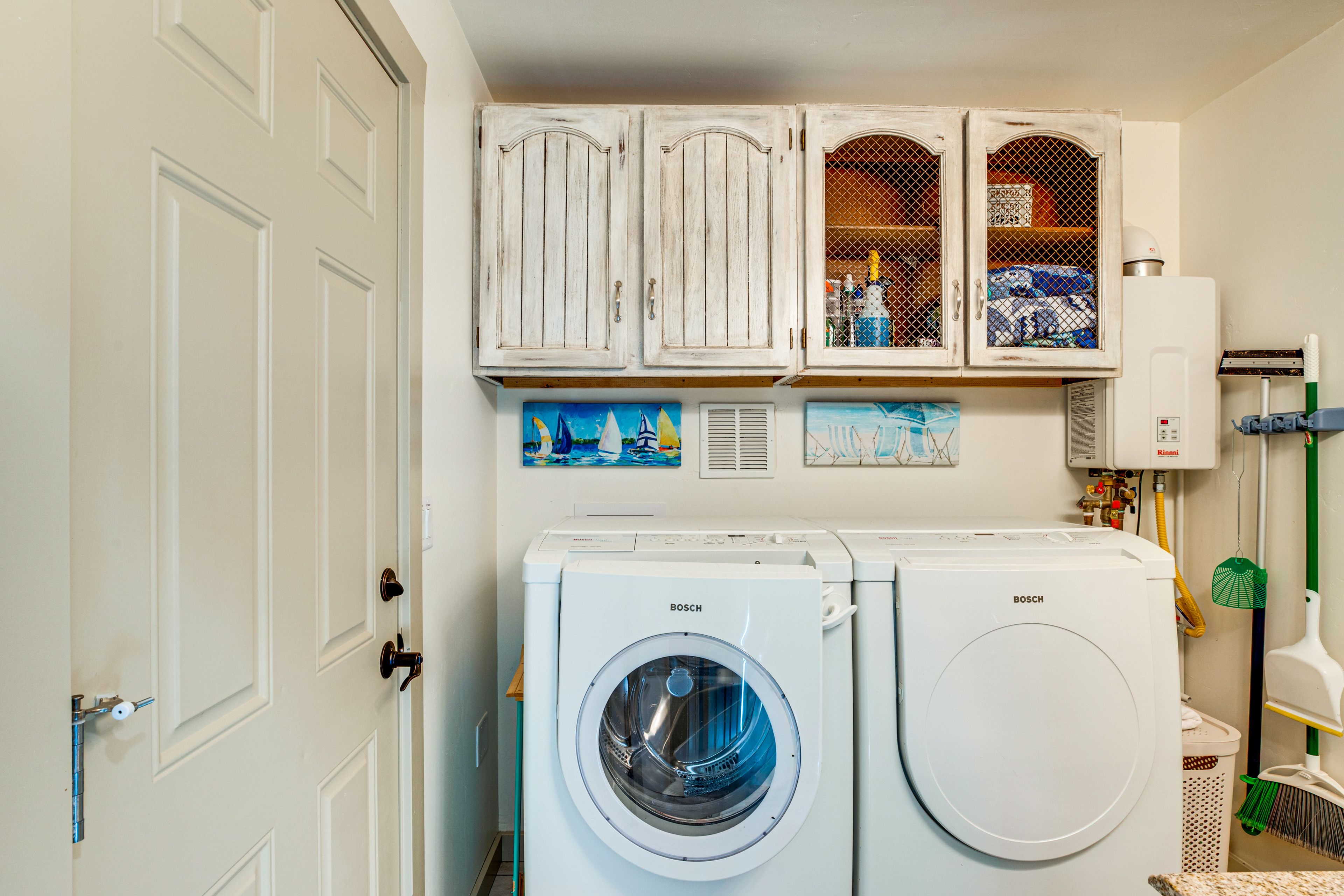 Laundry Area | Washer & Dryer