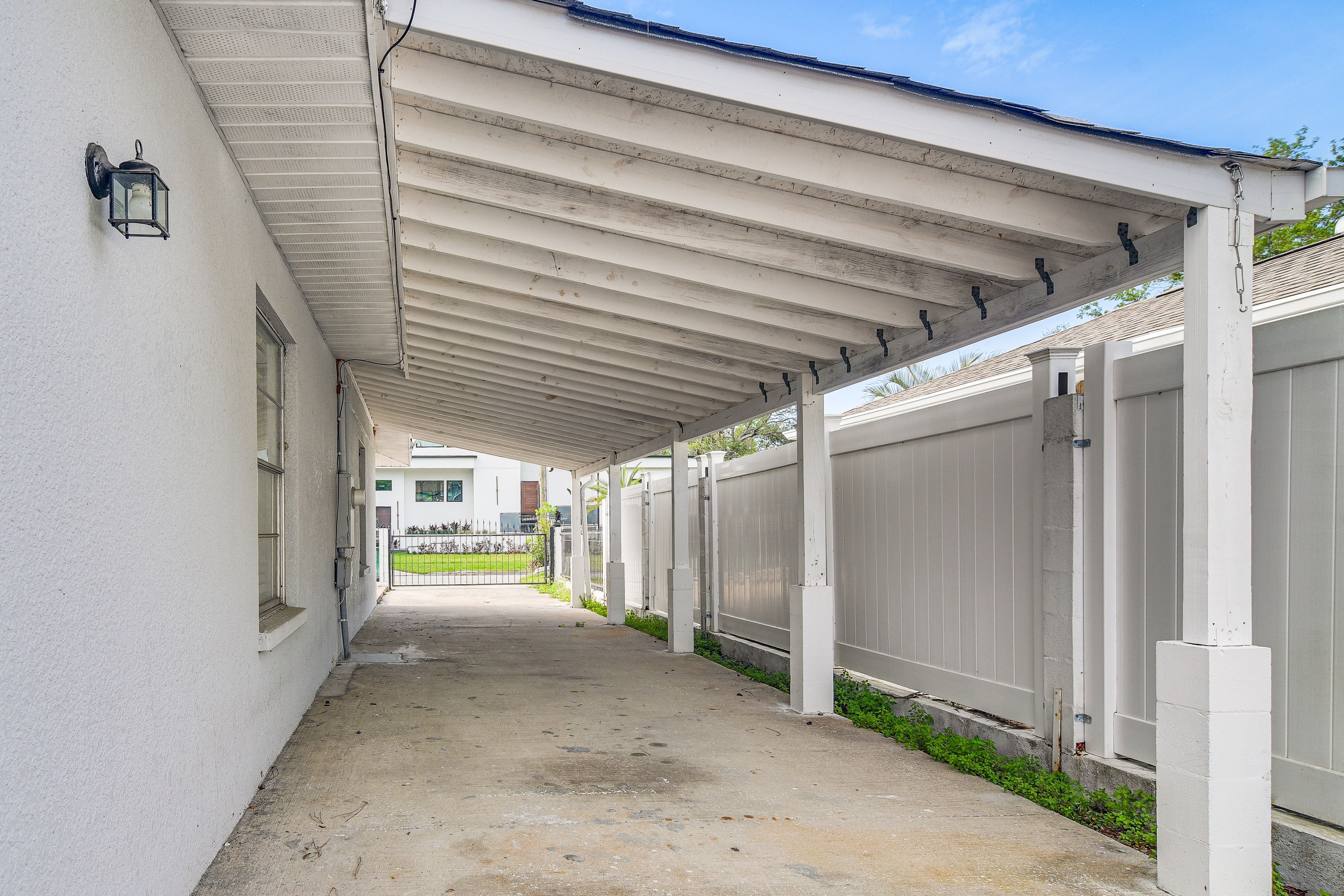 Parking | Carport (3 Vehicles) | Driveway (1 Vehicle)