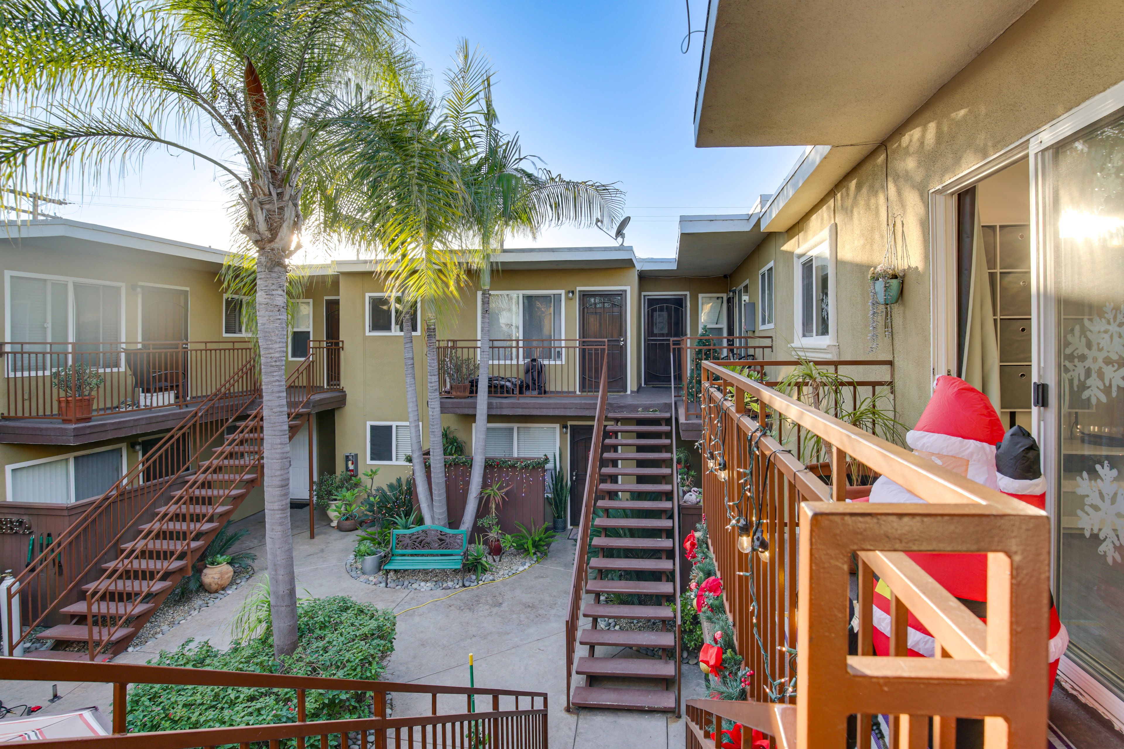 Condo Exterior | Entry