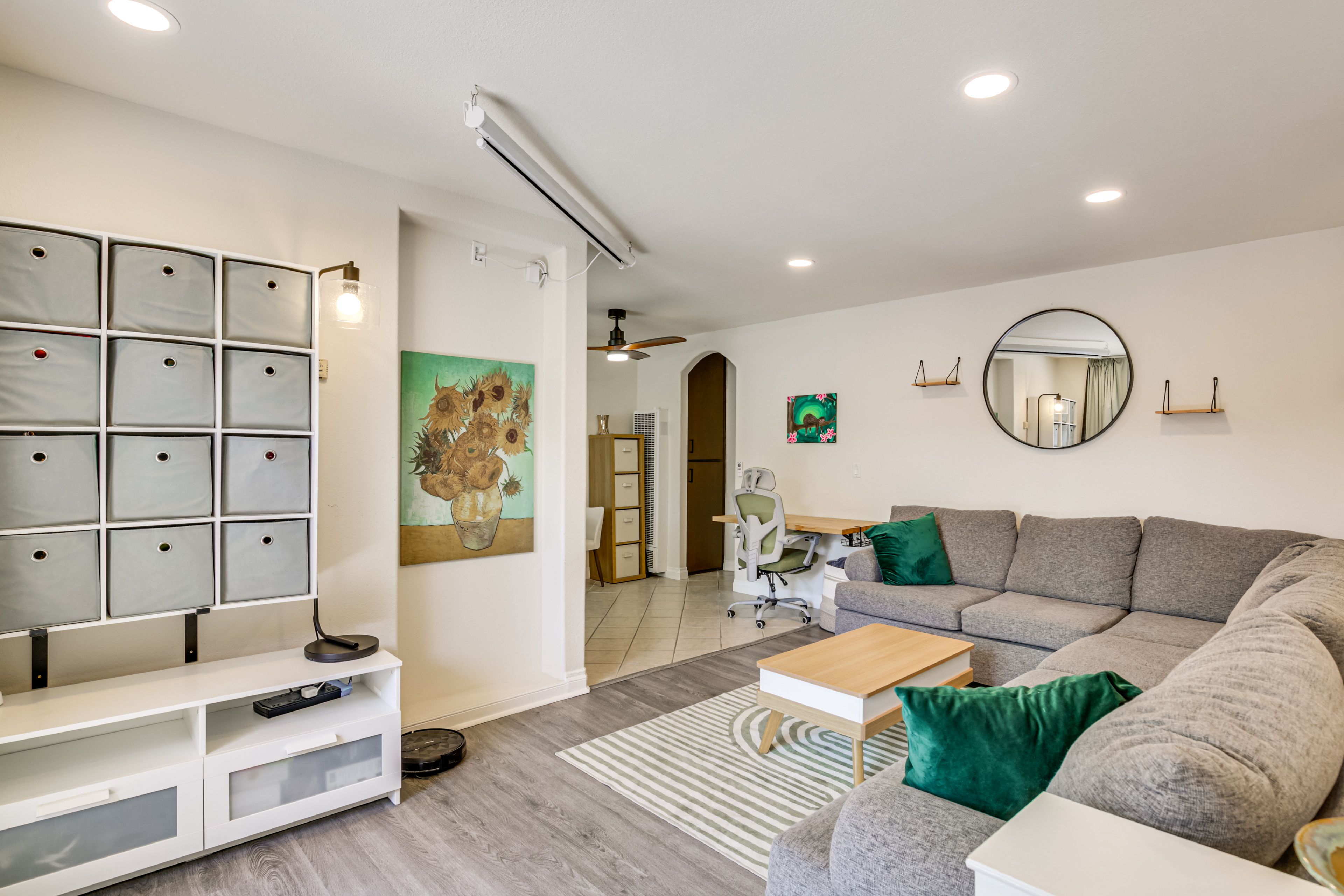 Living Room | Workspace | High-Speed WiFi | Space Heater