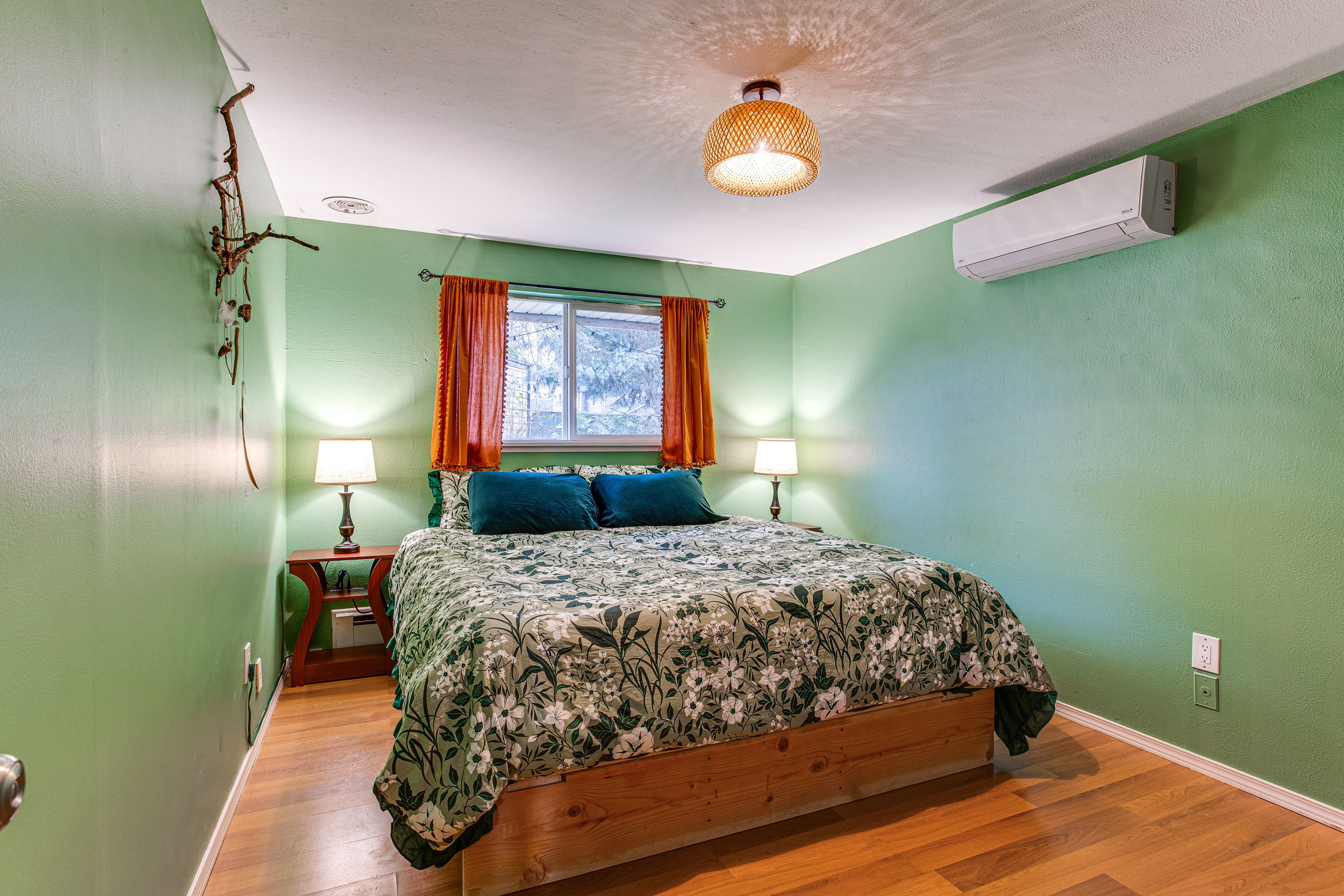 Bedroom 2 | King Bed