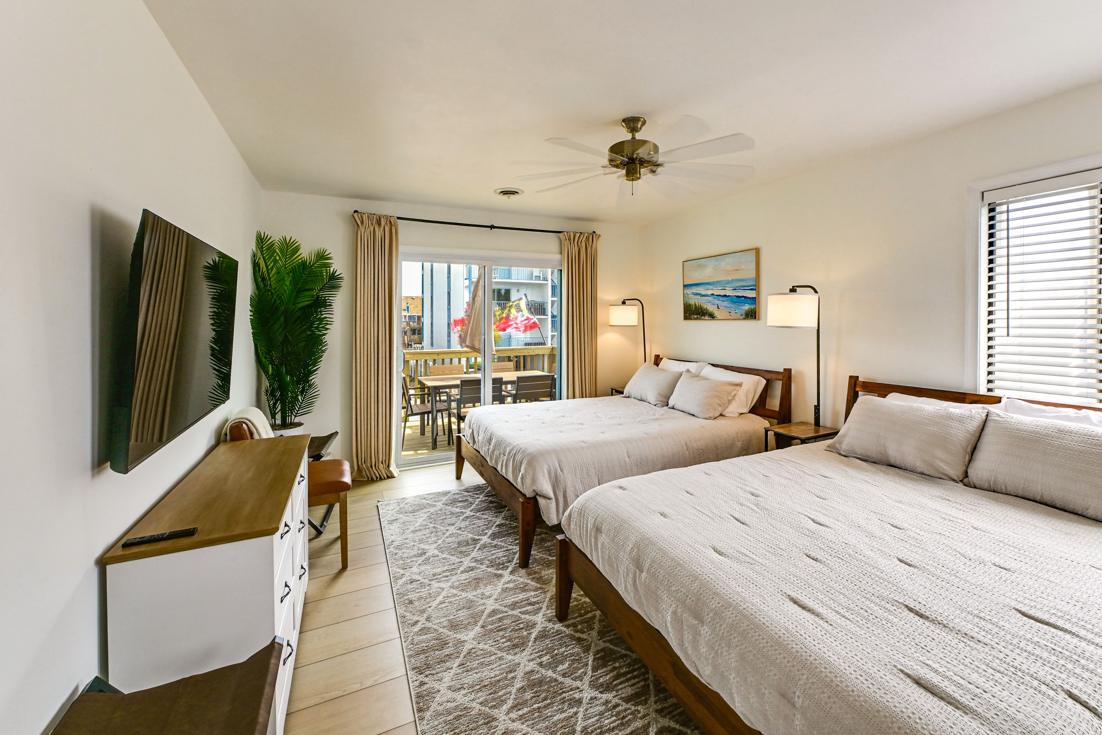 Bedroom 2 | 2 Queen Beds | Smart TV