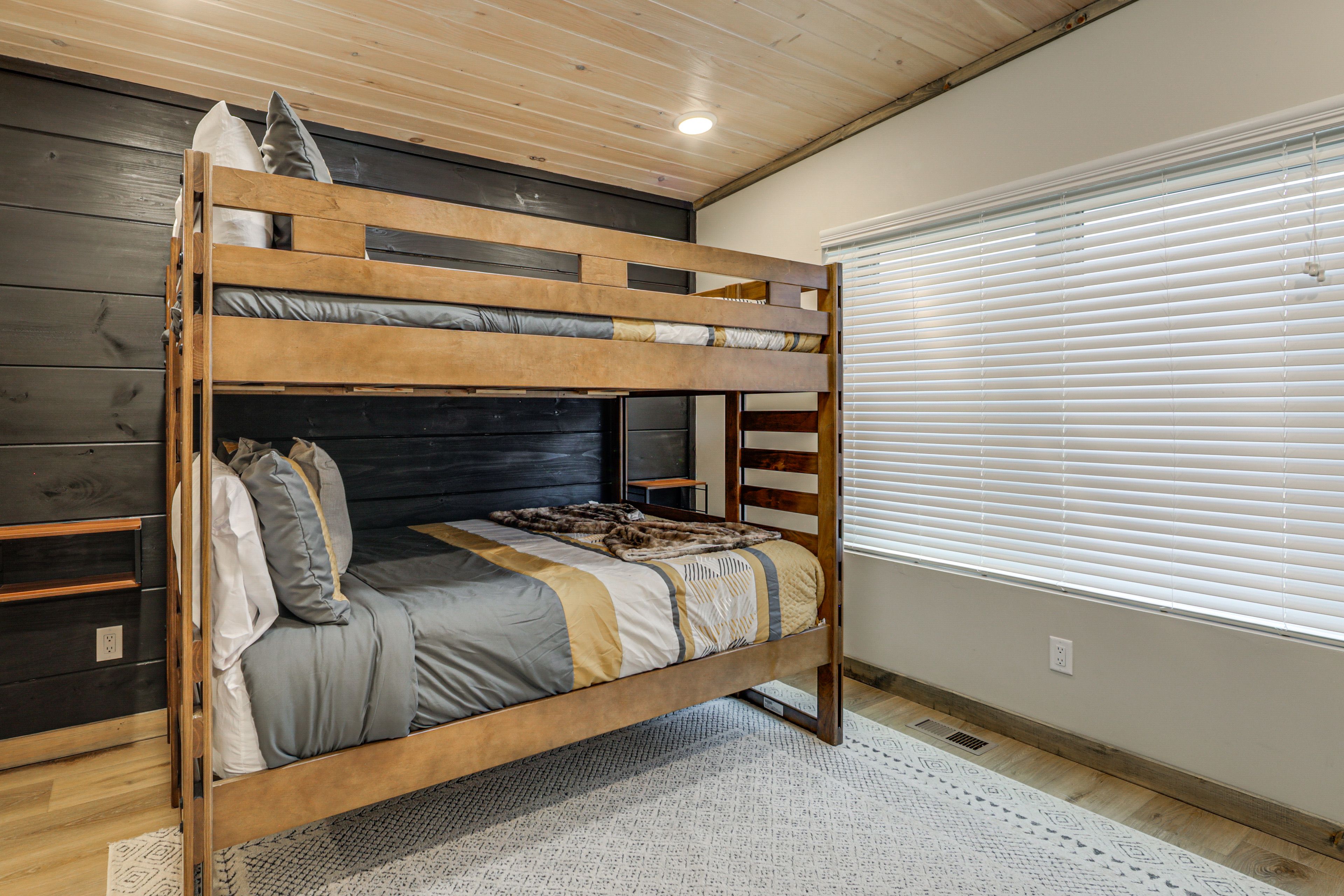 Bedroom 3 | 2nd Floor | Queen Bunk Bed