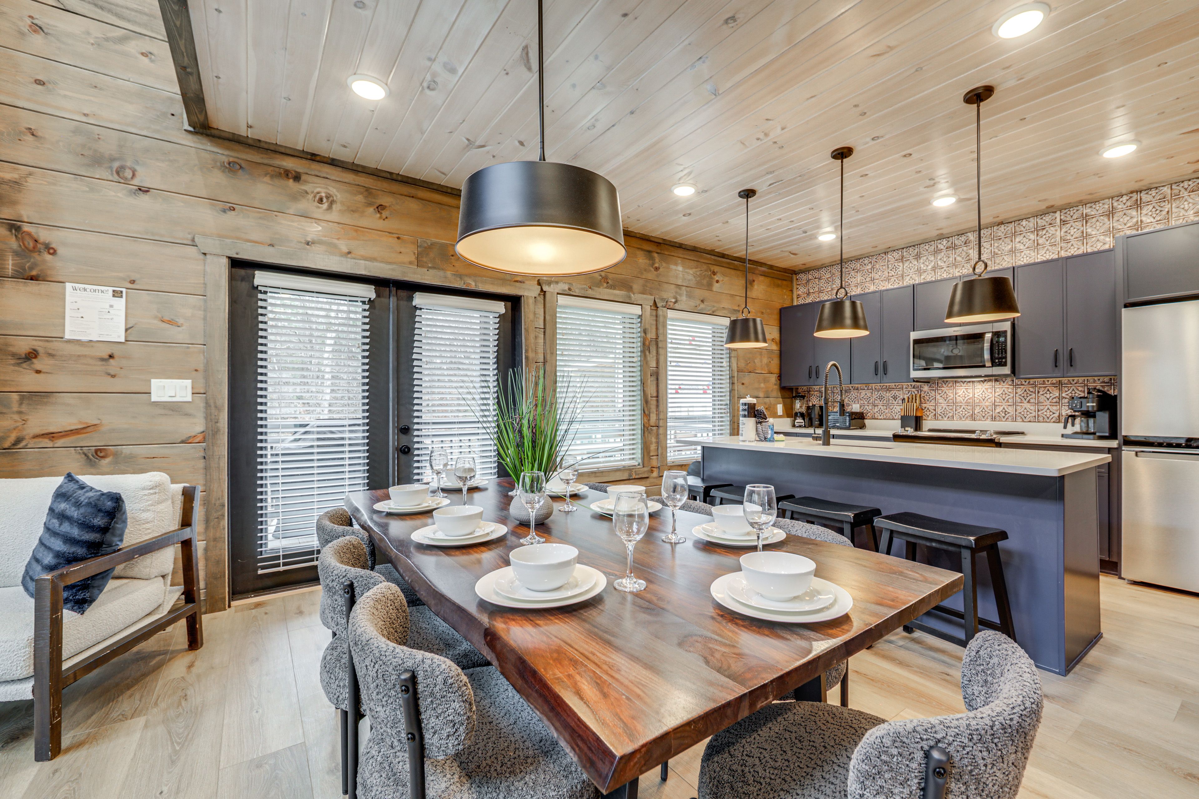 Kitchen & Dining Area | 1st Floor