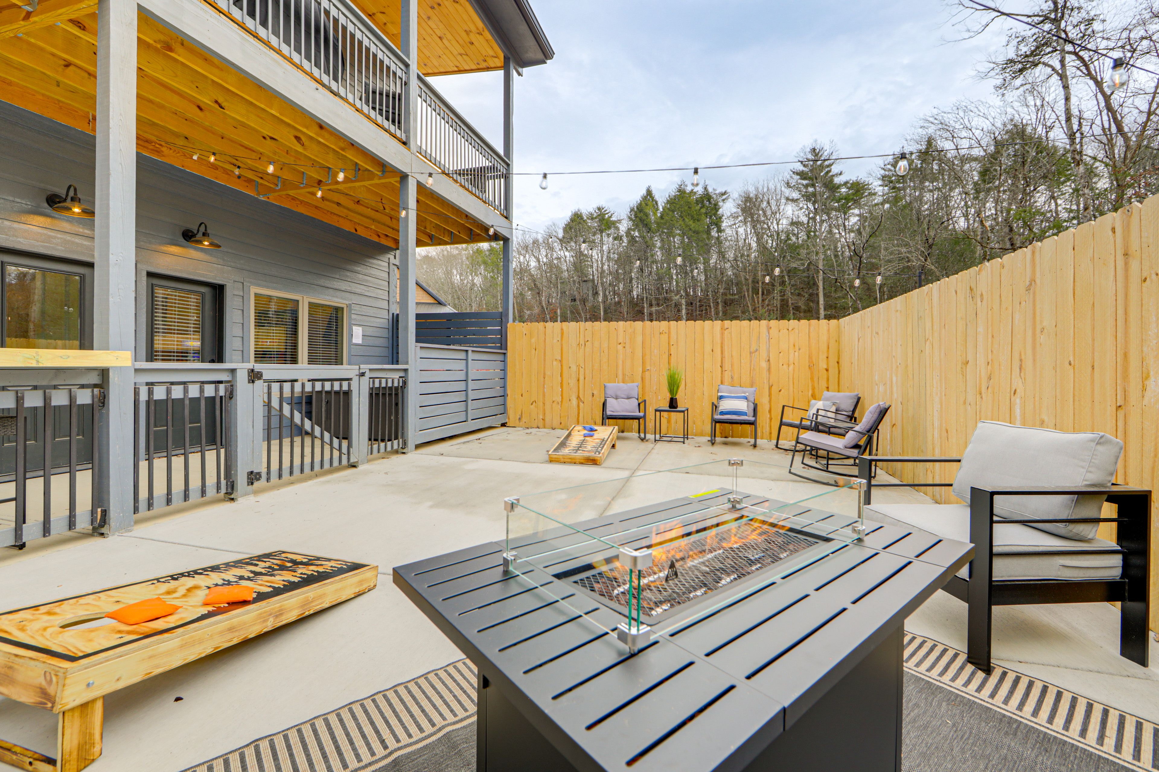 Private Backyard | Propane Fire Pit