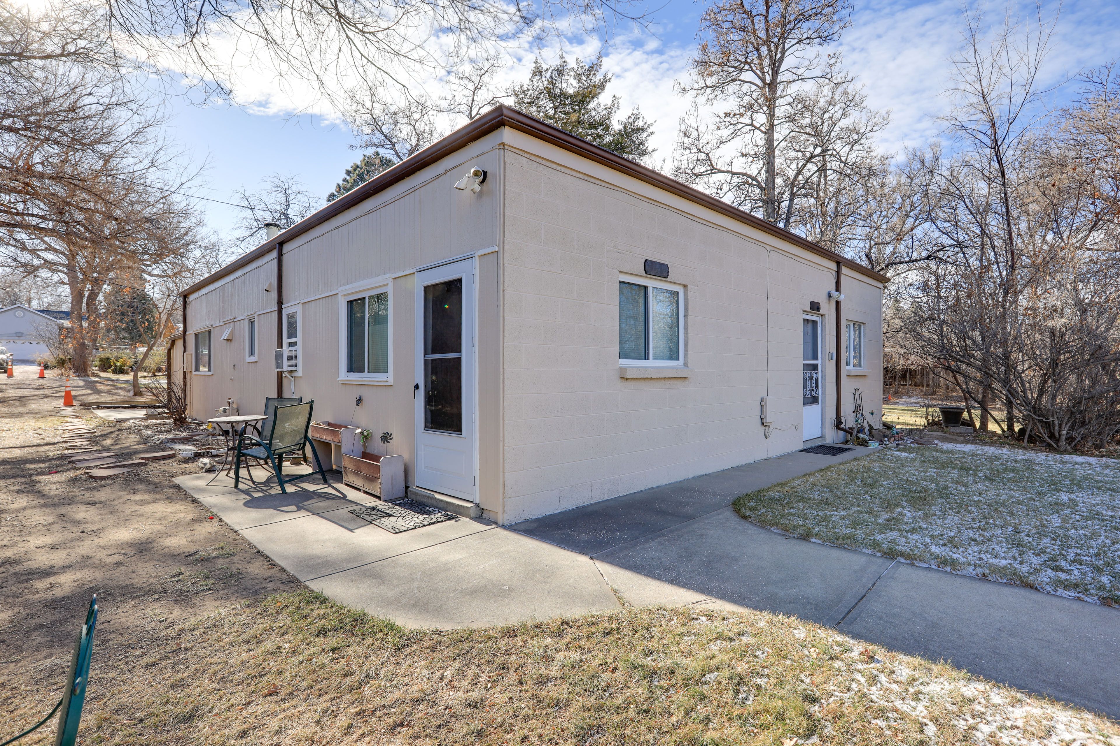 Art Gallery (Shared Access)