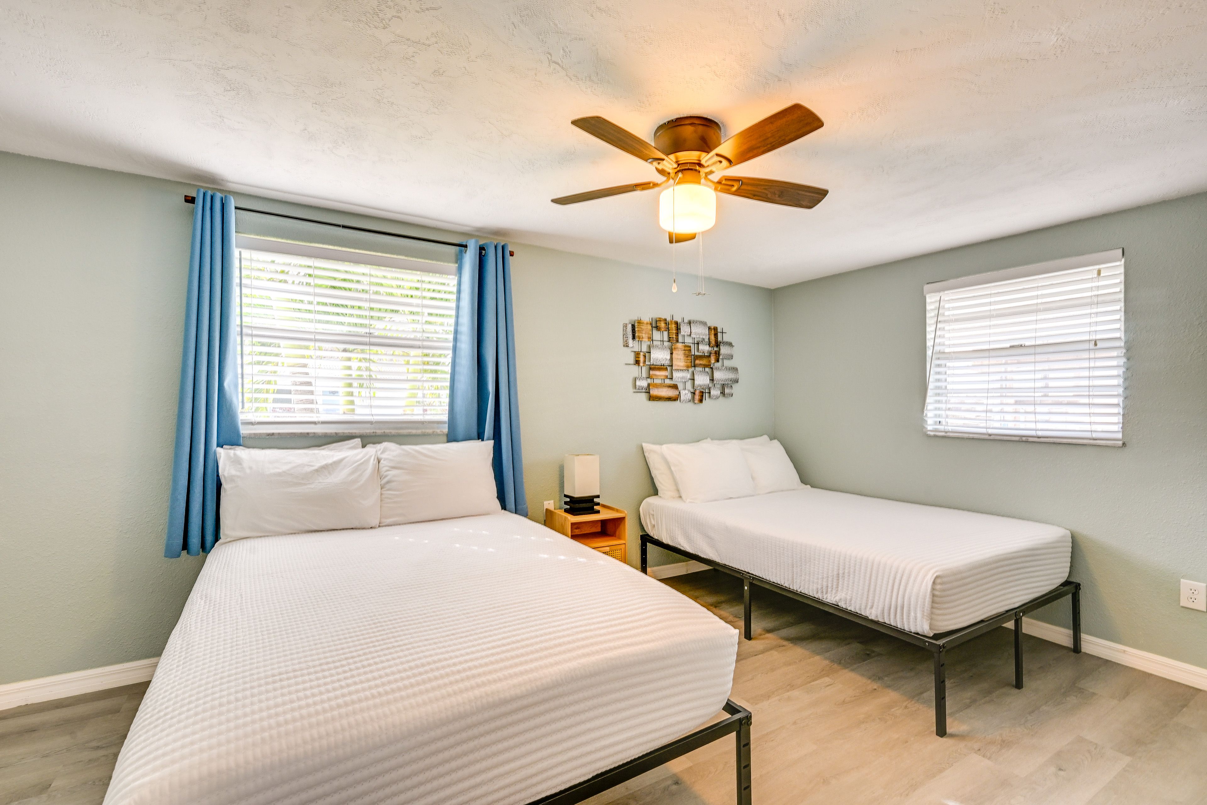 Bedroom 2 | 2 Queen Beds