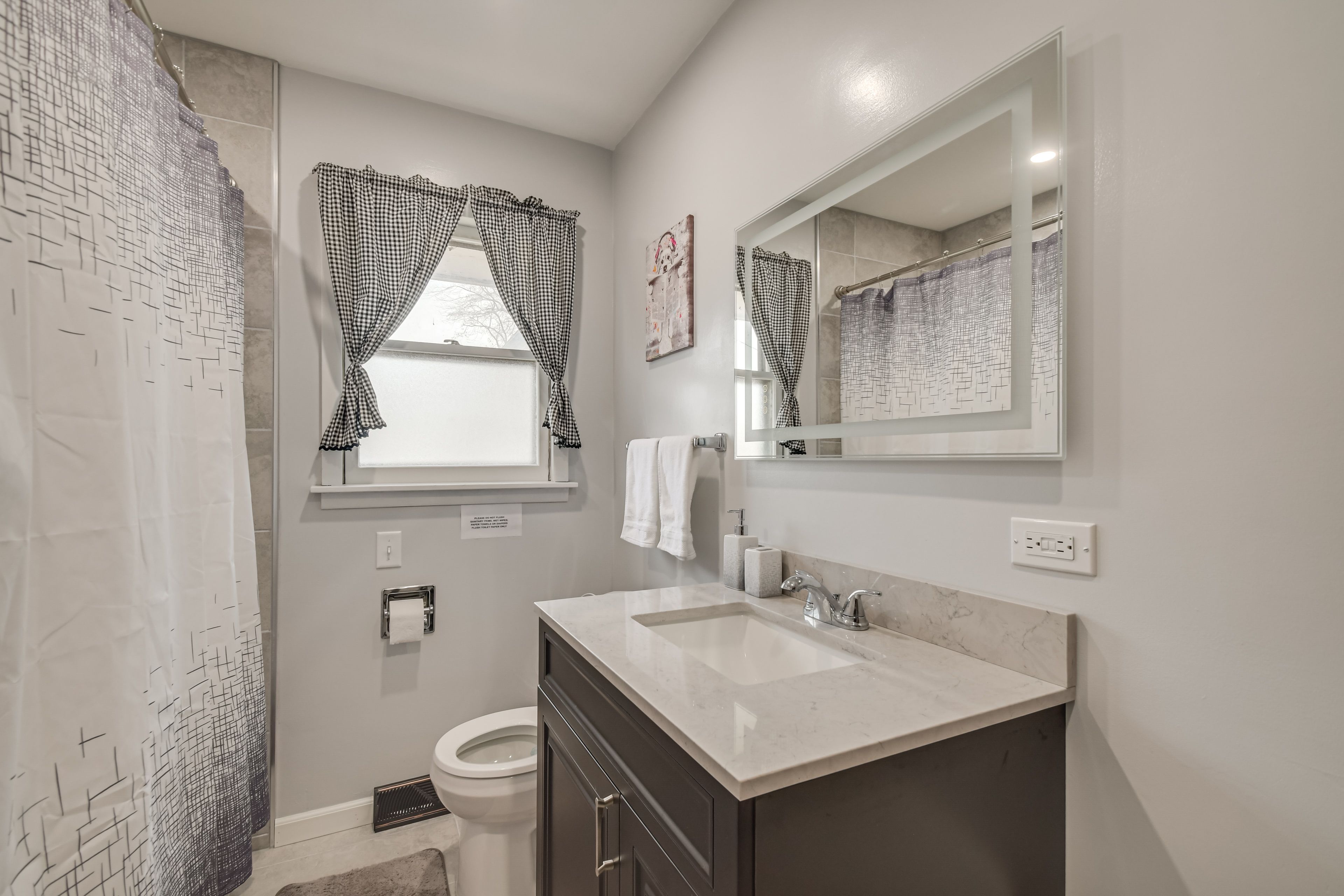 Bathroom | Towels Provided