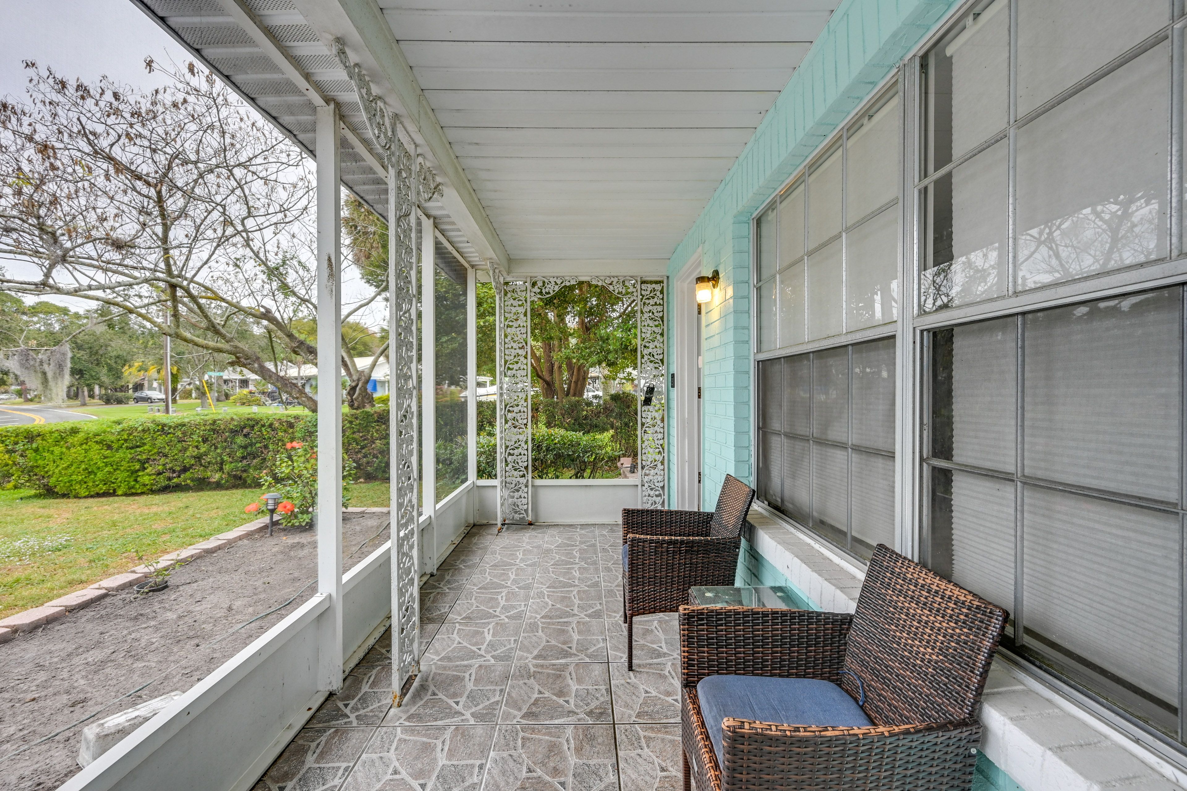 Screened-In Porch