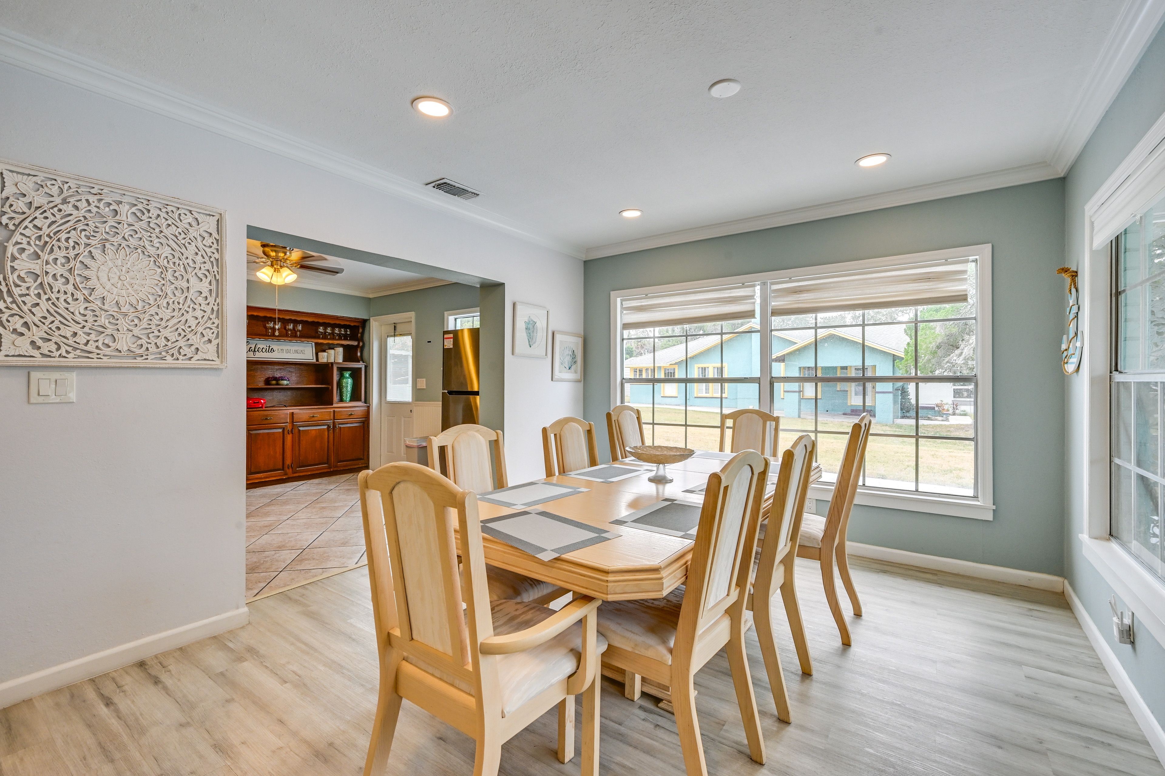 Dining Area | Dishware & Flatware