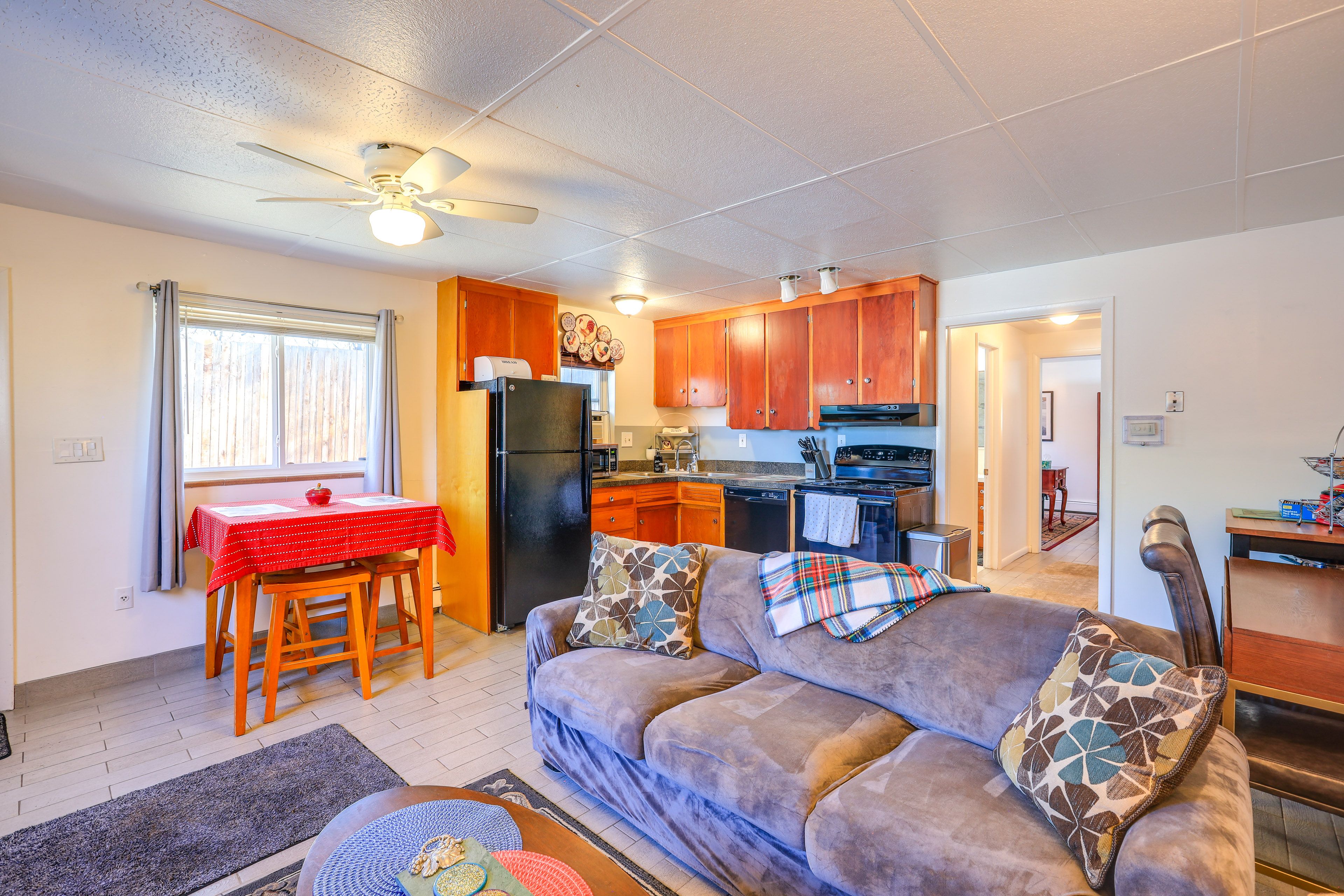 Living Room | Smart TV | Full Sleeper Sofa | Single-Story Unit