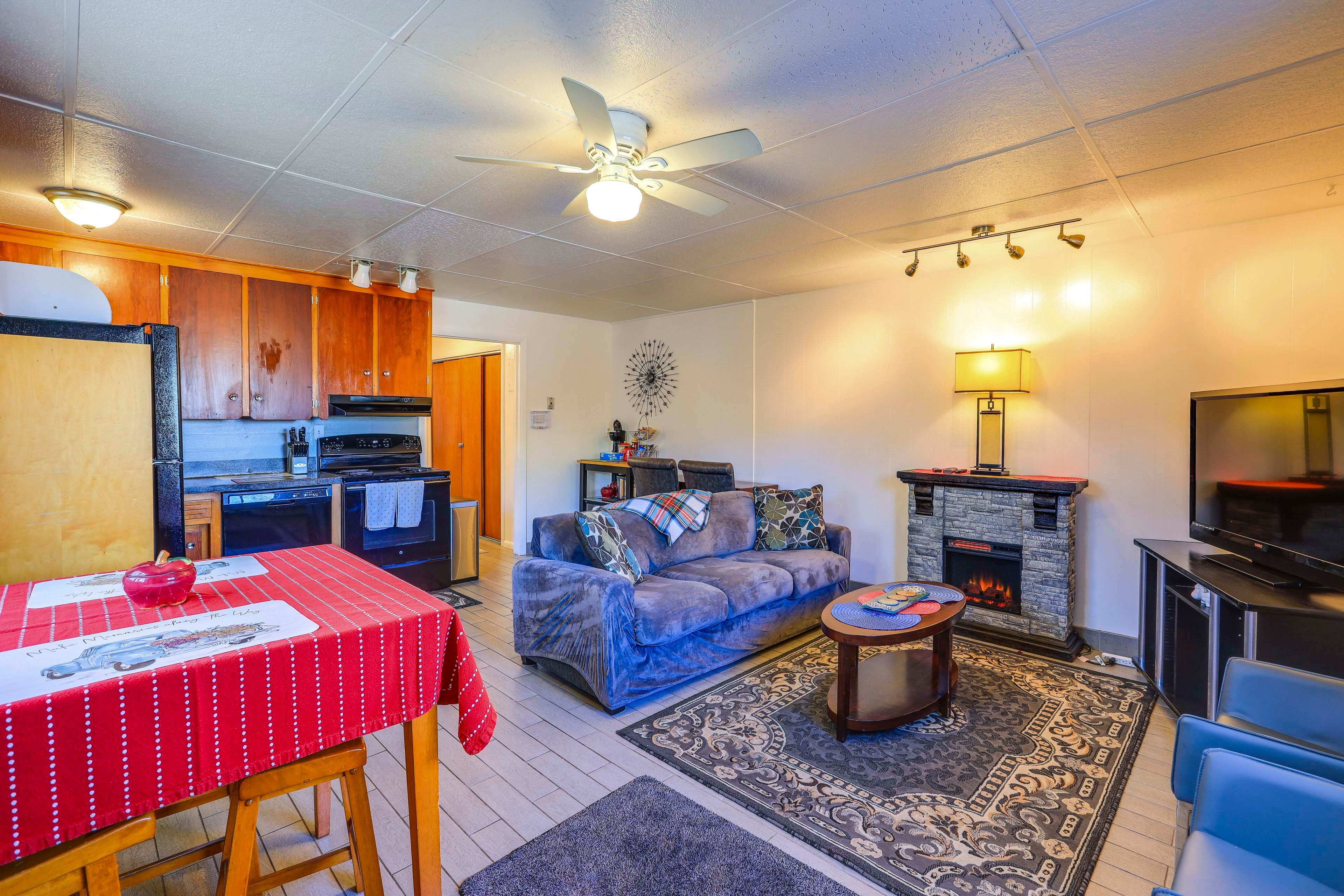 Living Area & Kitchen