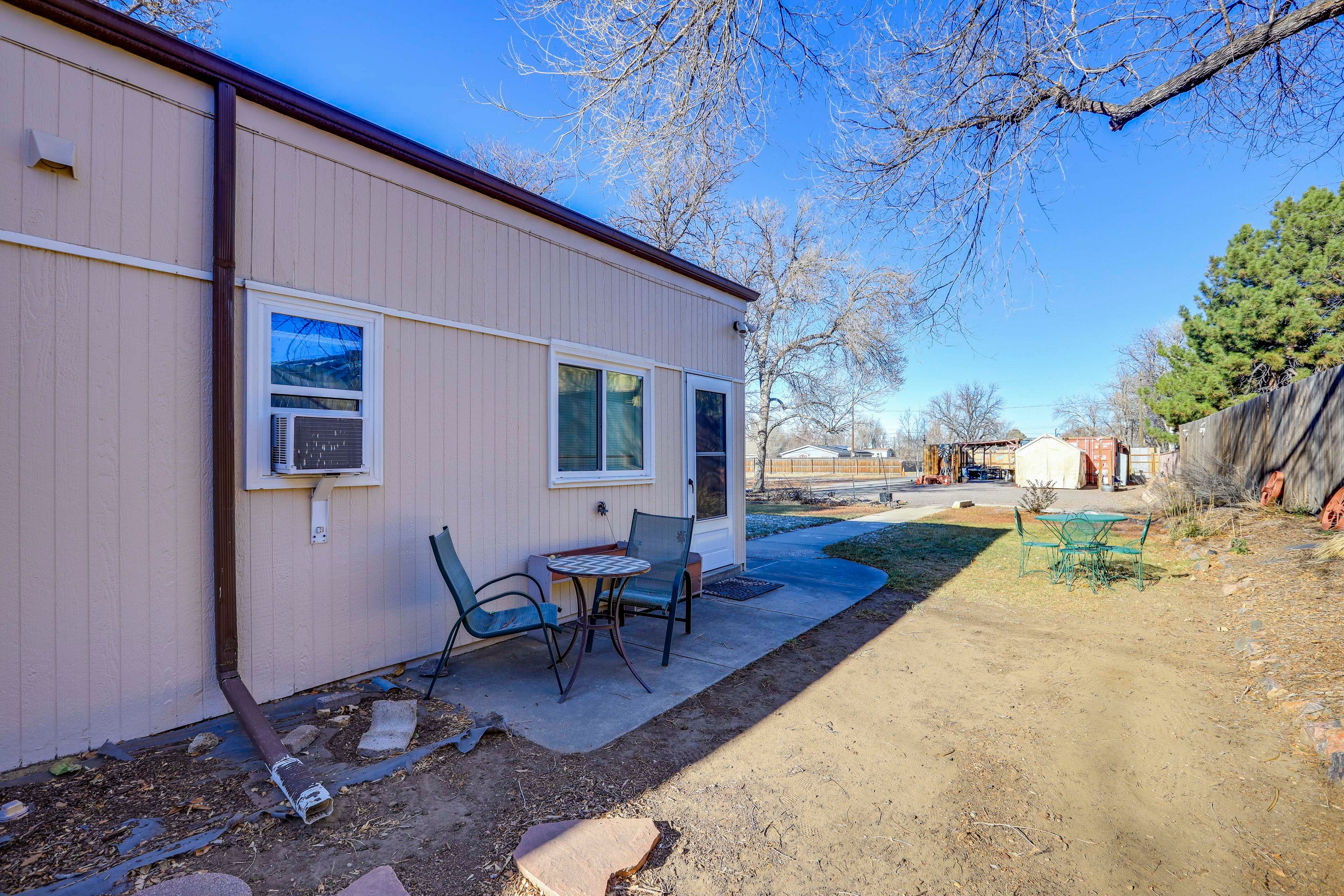 Shared Patio | Outdoor Seating