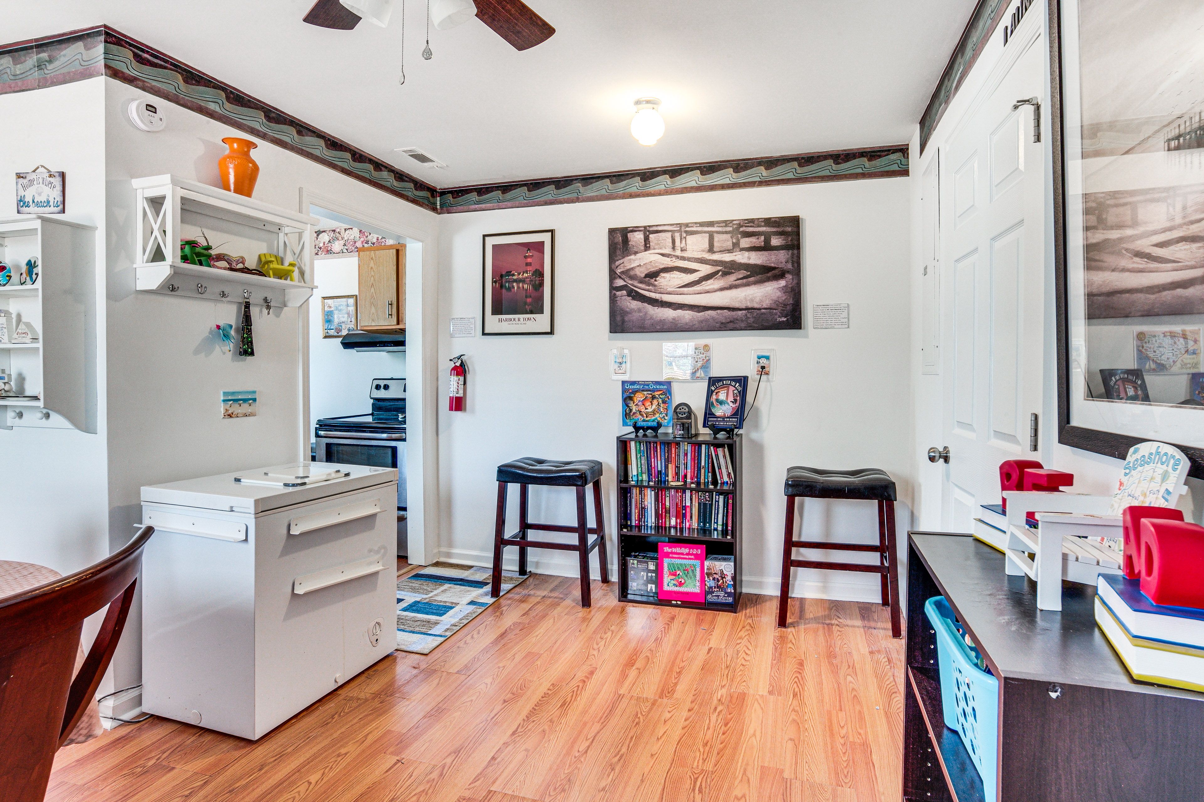 Bookshelf | 1st Floor