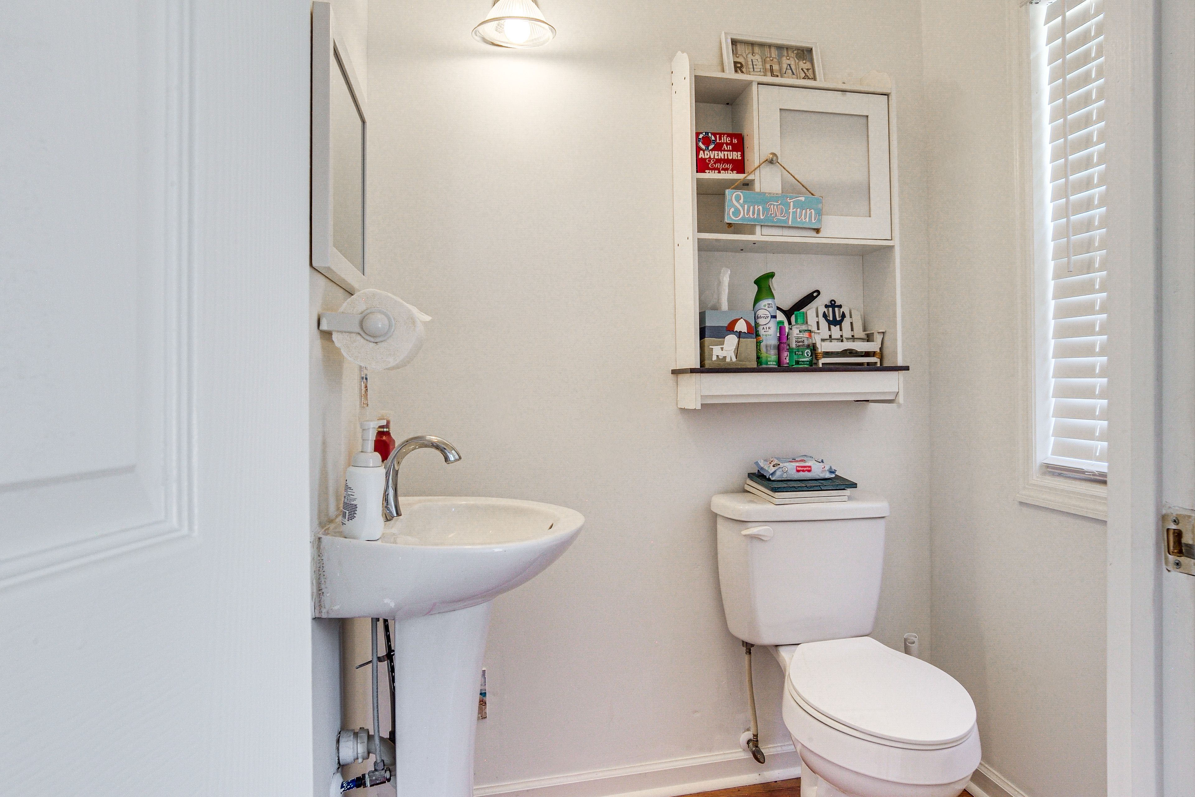 Half Bathroom | 1st Floor