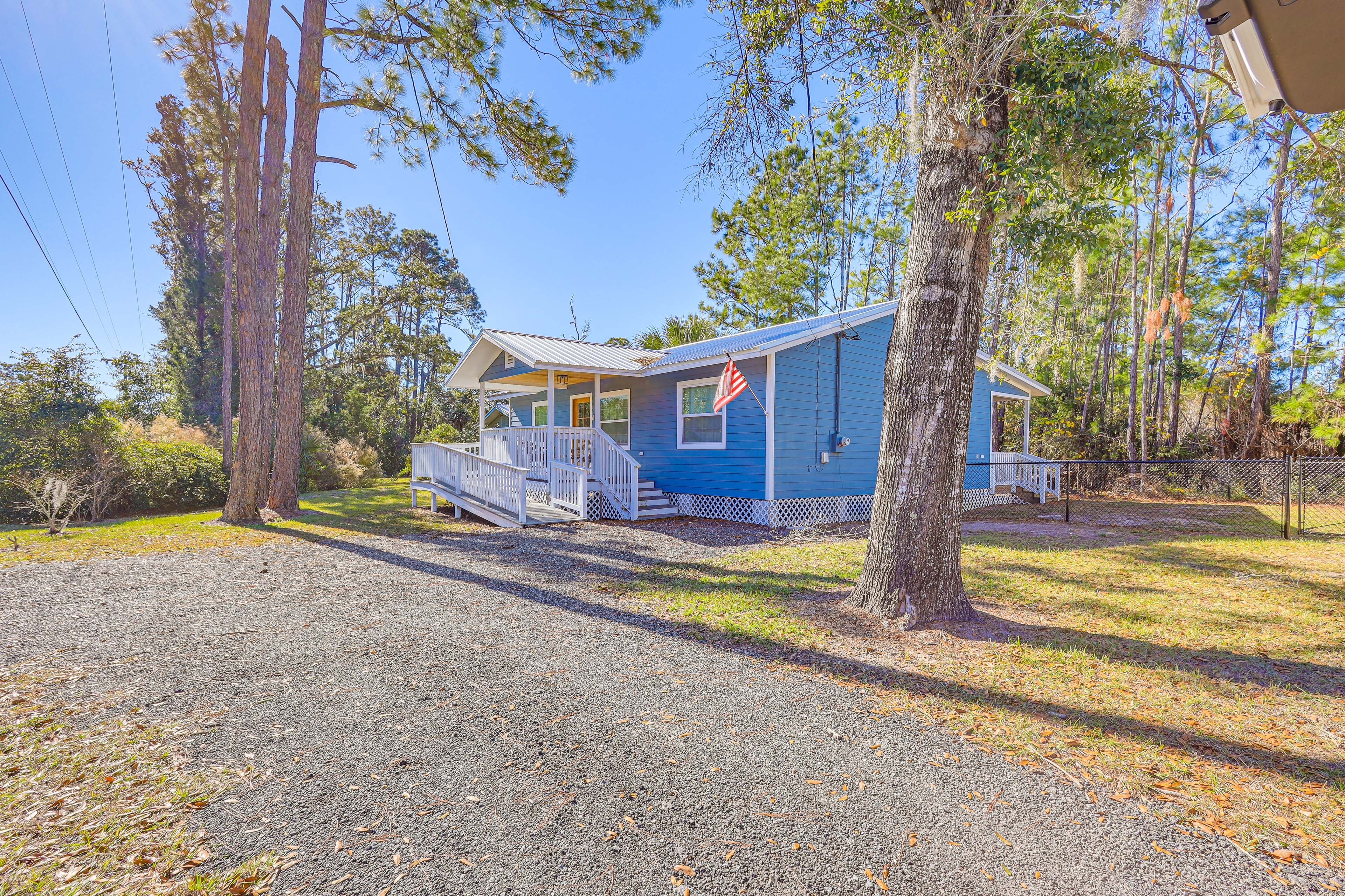 Parking | Driveway (4 Vehicles)