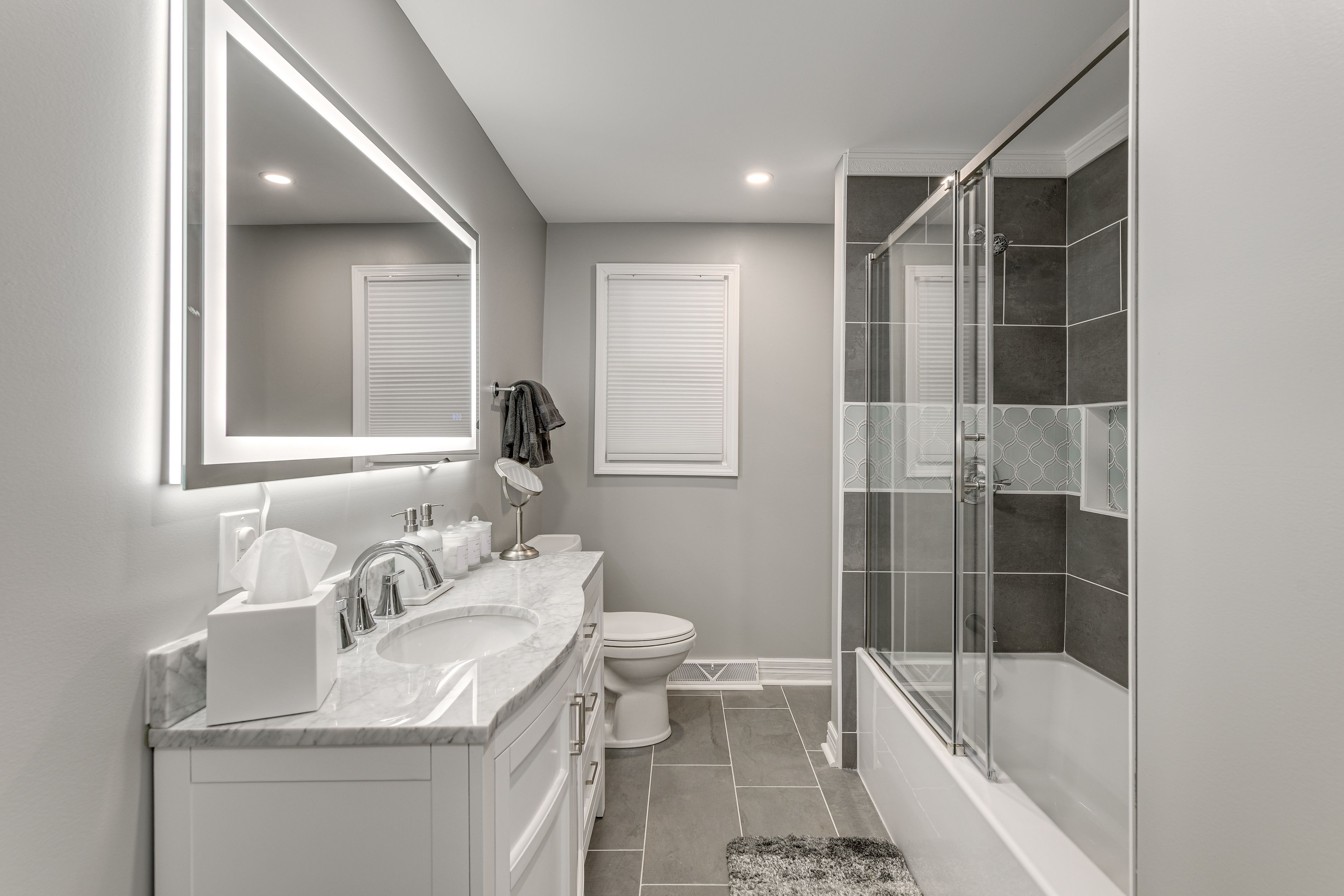 Full Bathroom | 1st Floor