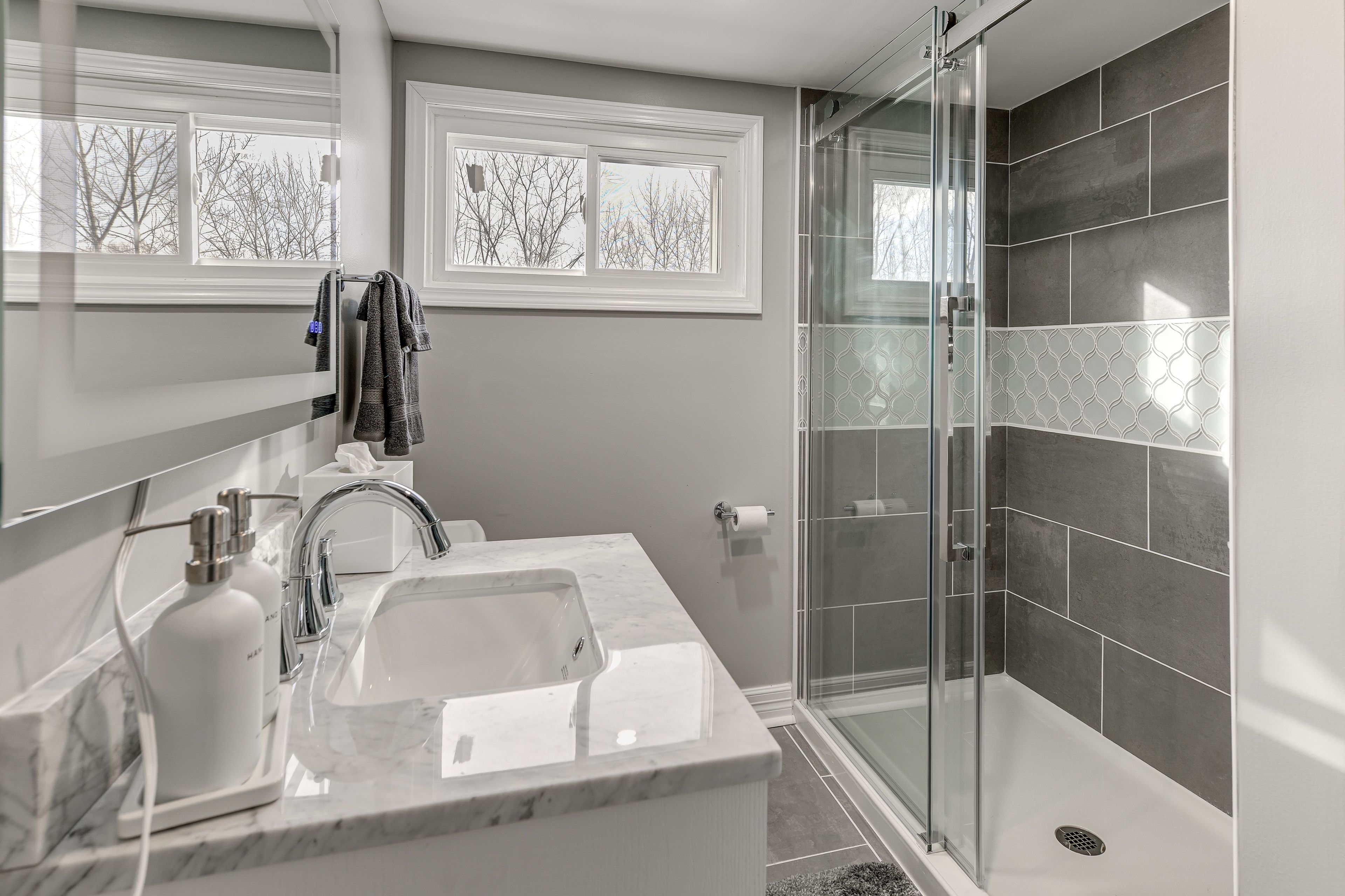 Full Bathroom | 2nd Floor