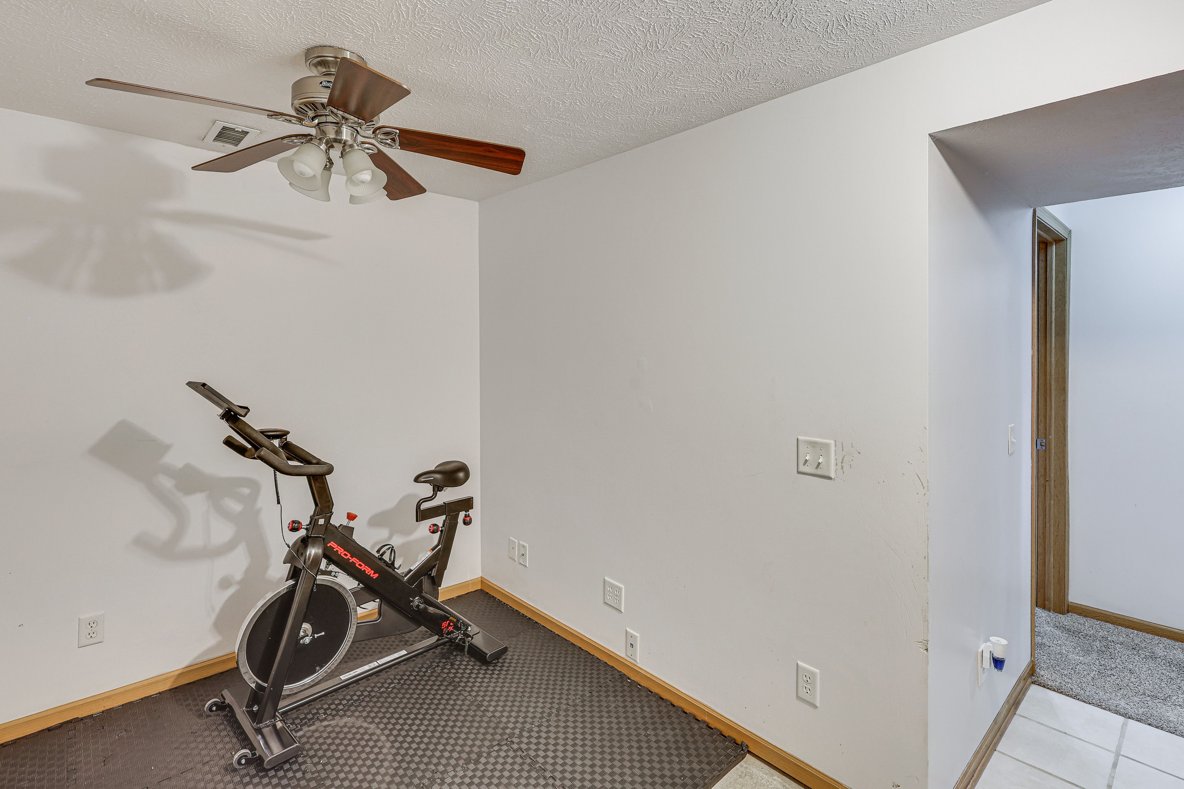 Exercise Area | Upper Level