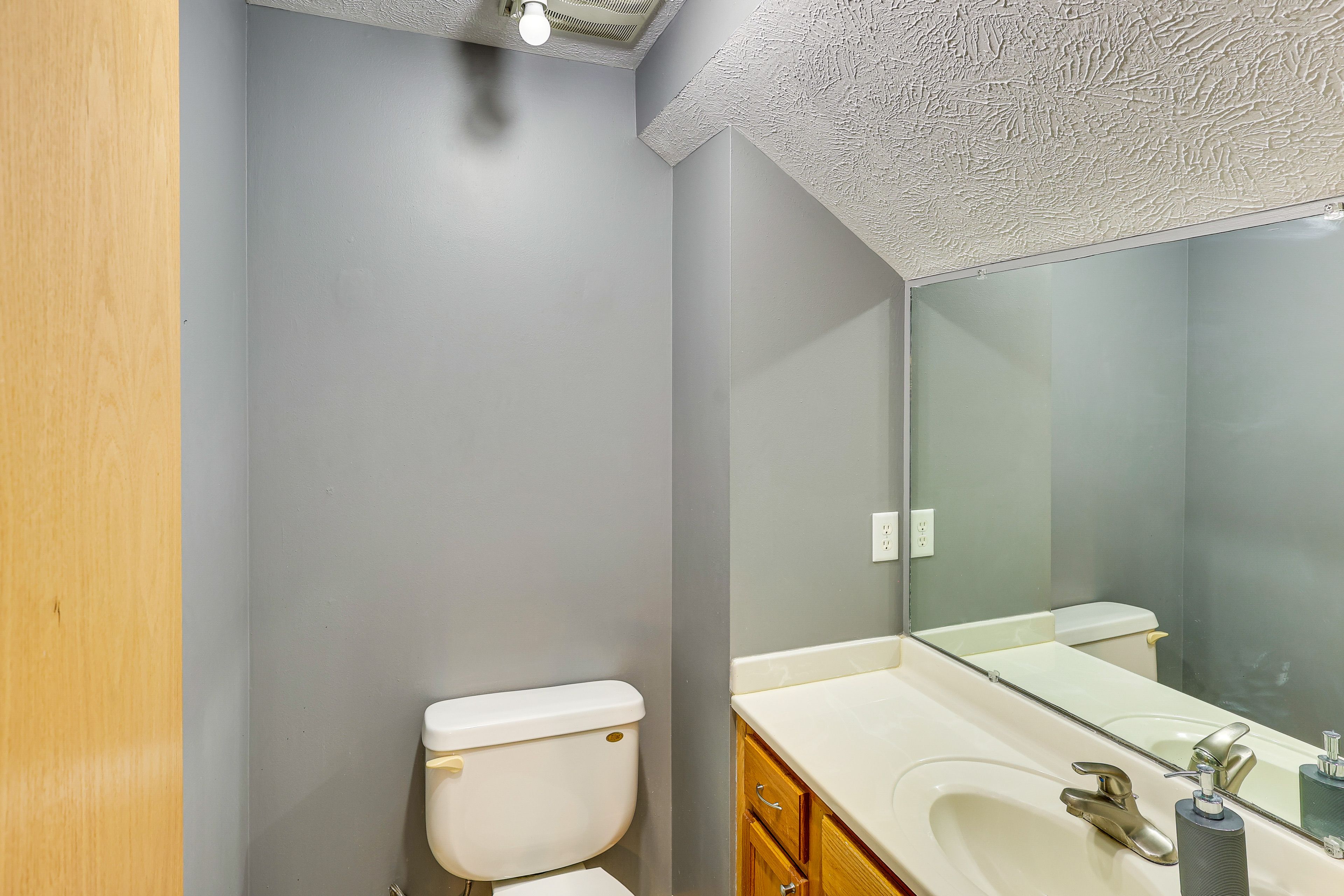 Half Bathroom | Upper Level