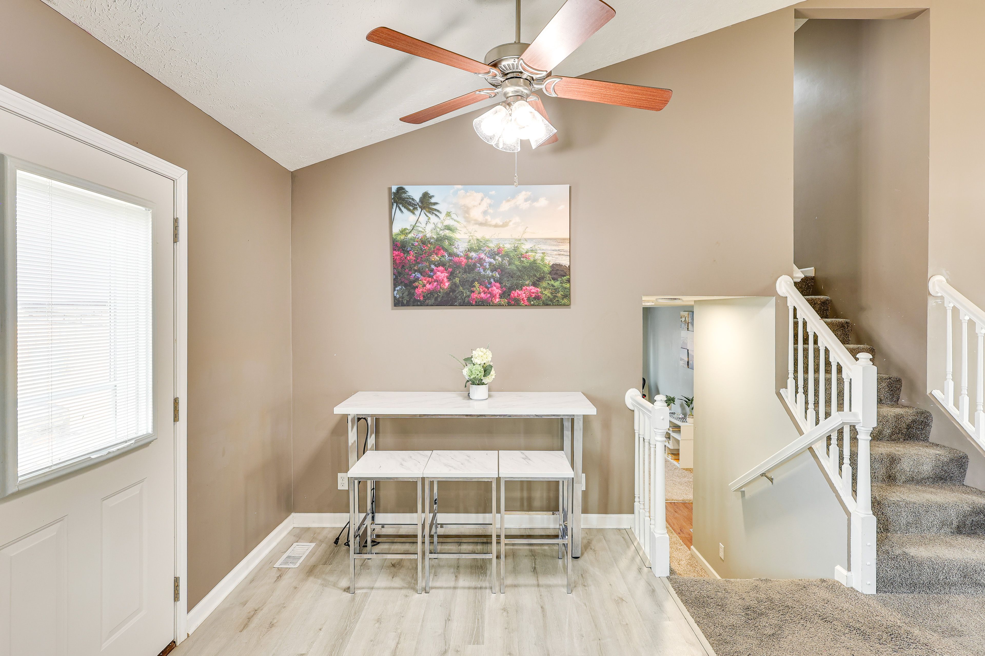 Breakfast Bar | Main Level