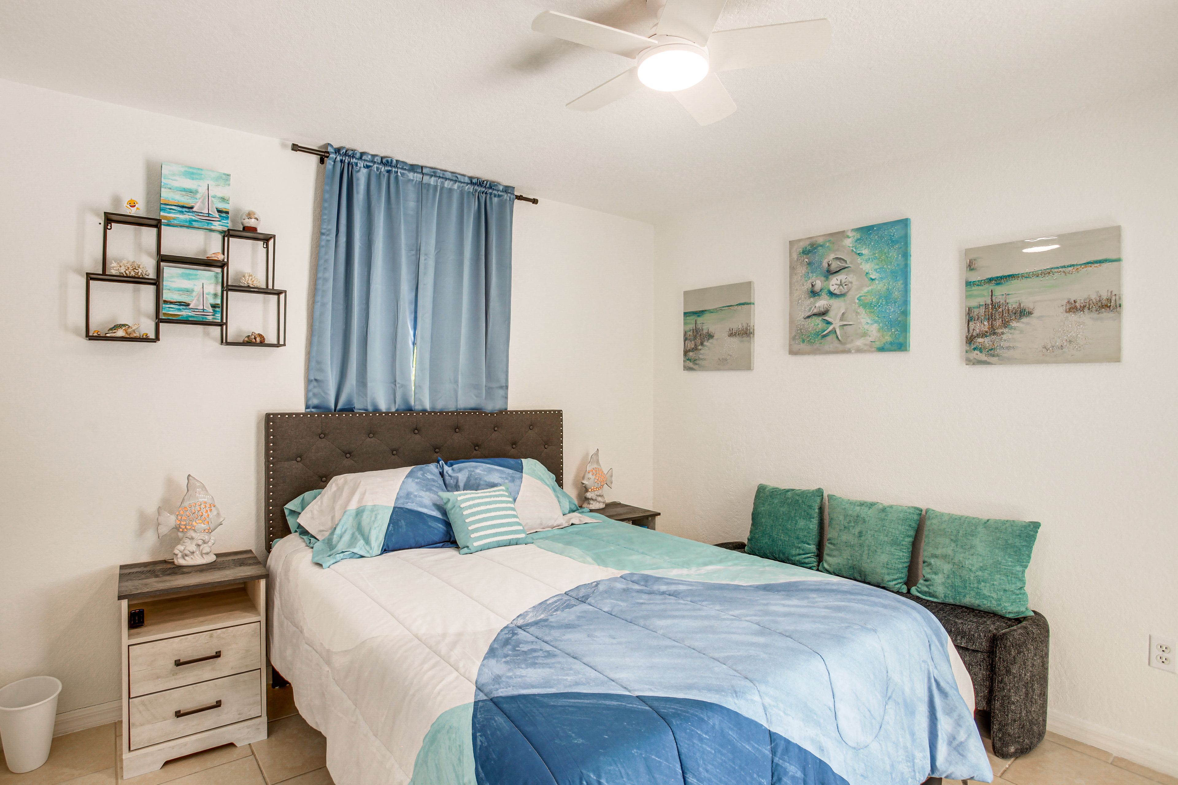 Bedroom 2 | Queen Bed | Smart TV w/ Cable