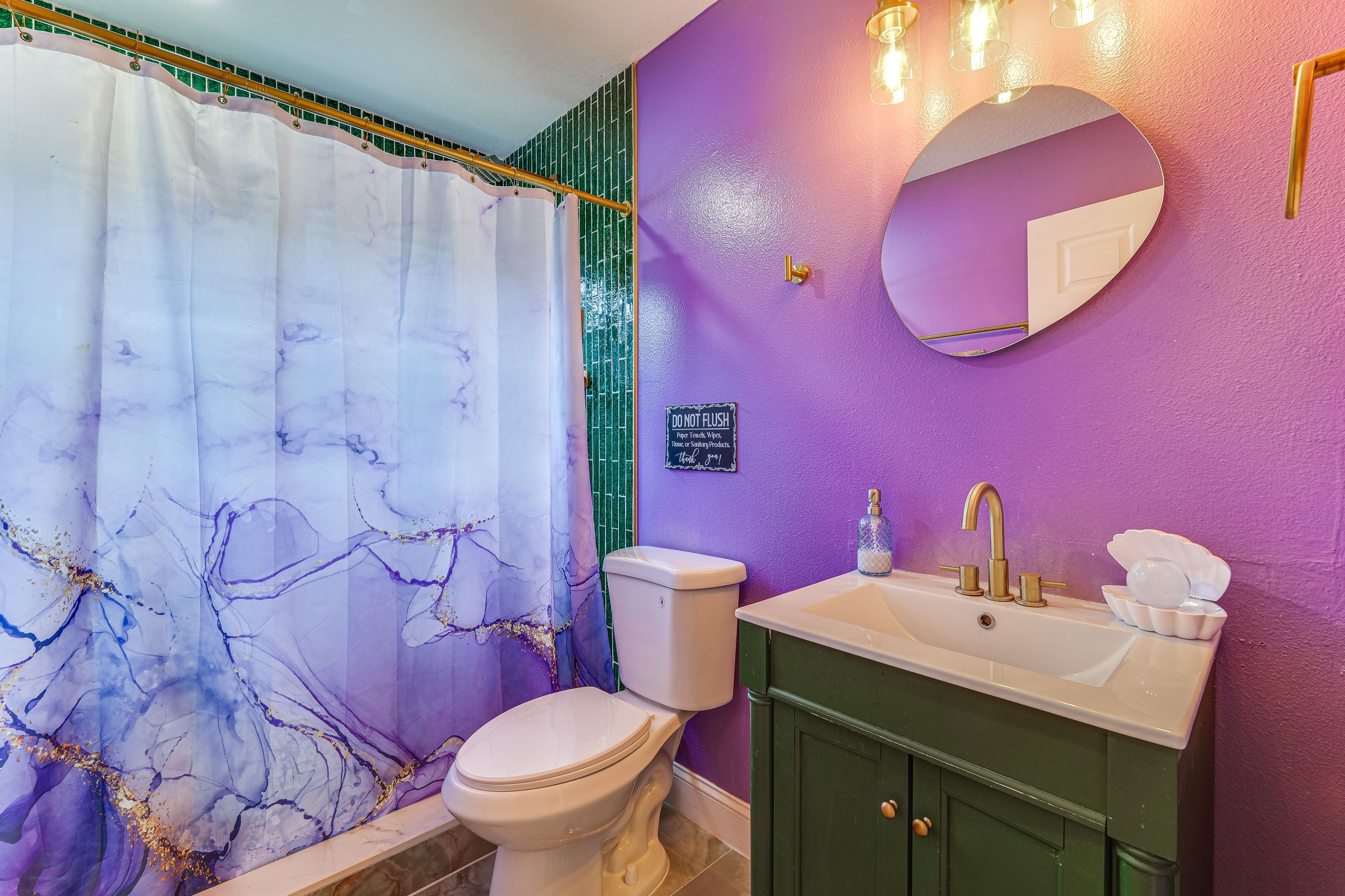 Full Bathroom | Hair Dryer