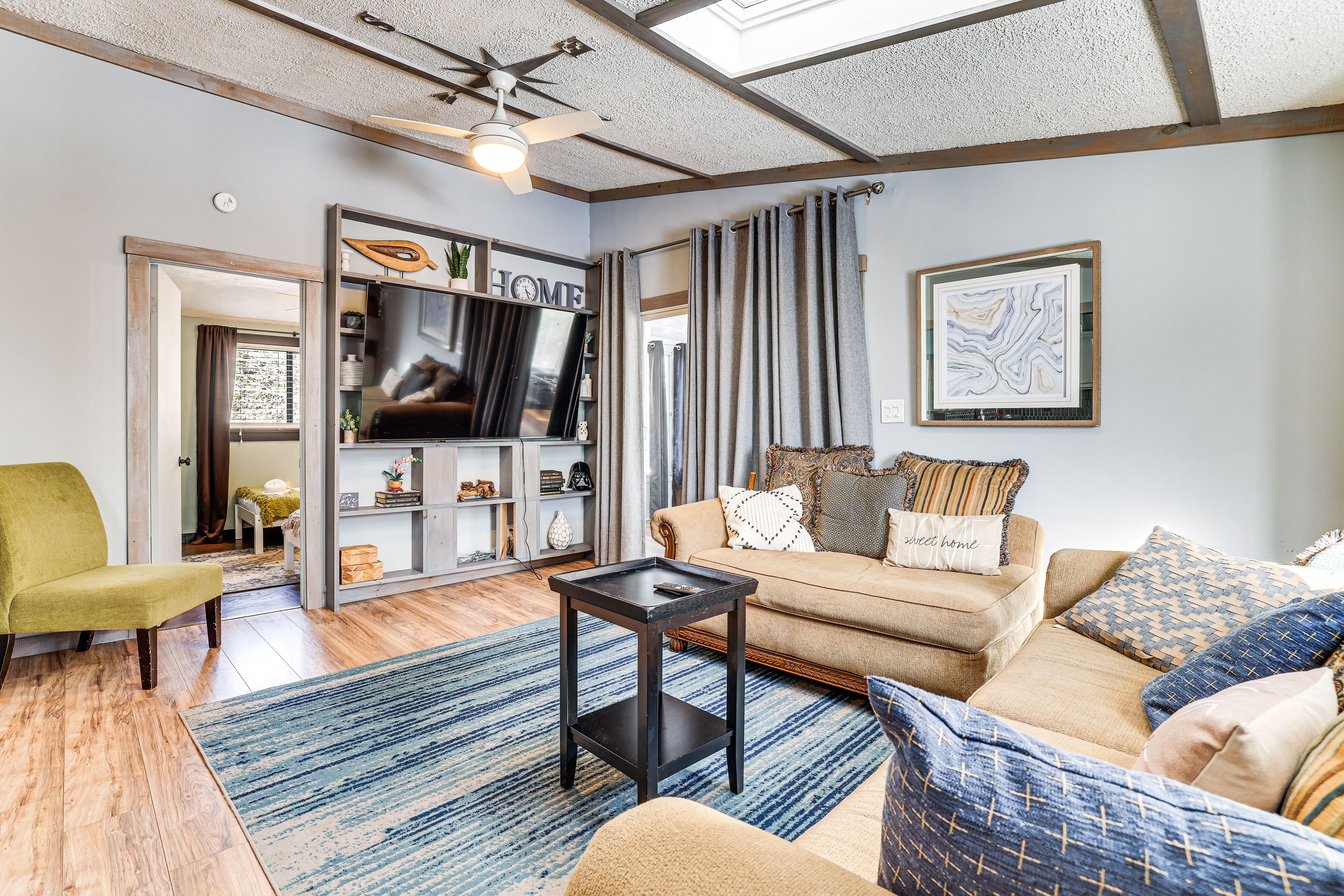 Pocono Lake Vacation Rental | 5BR | 3BA | Steps Required | 2,050 Sq Ft