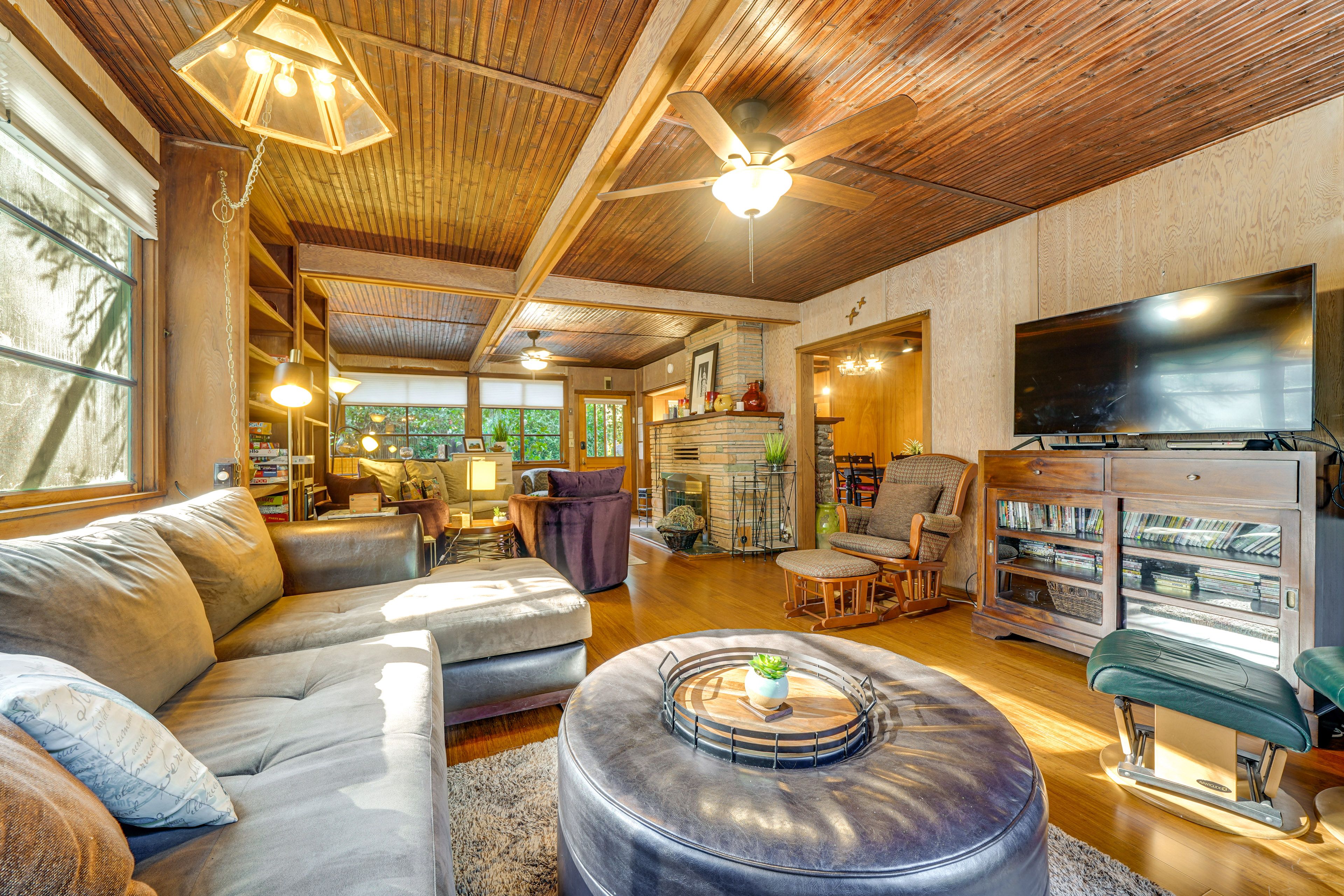 Living Room | Queen Sleeper Sofa | Single-Story Cabin