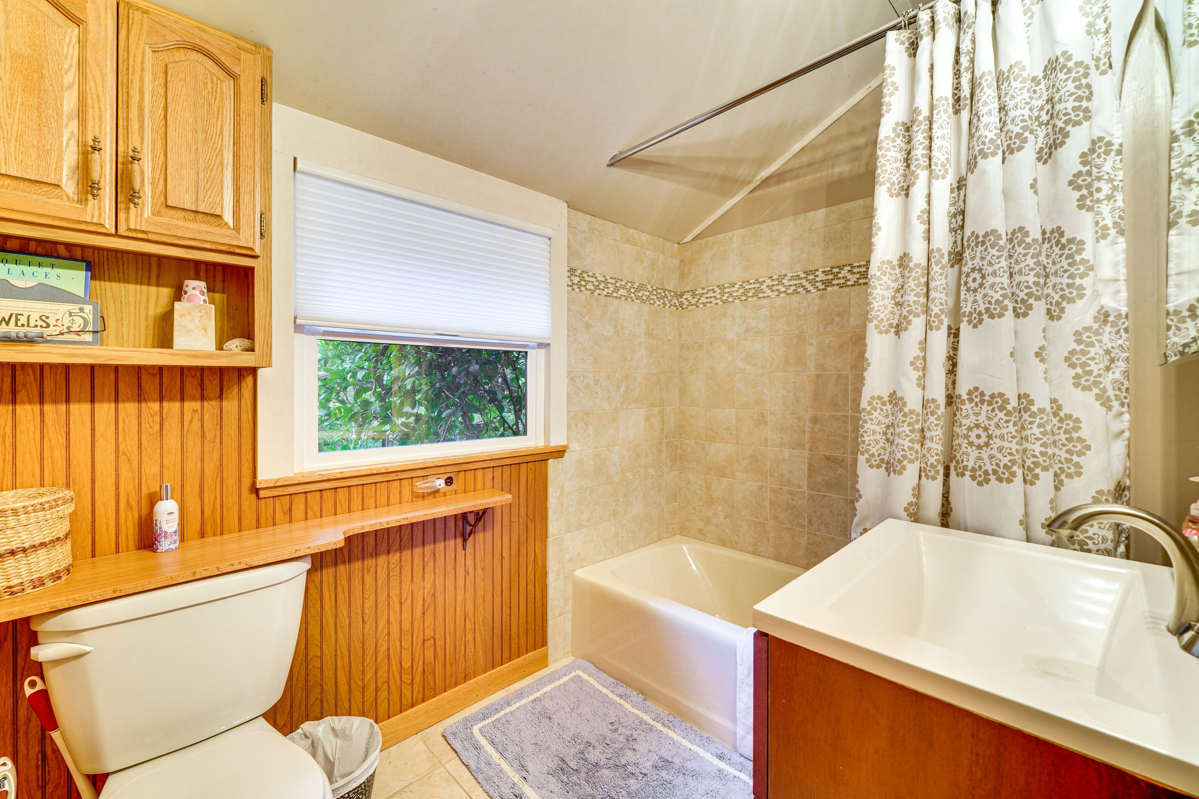 Bathroom | Towels Provided