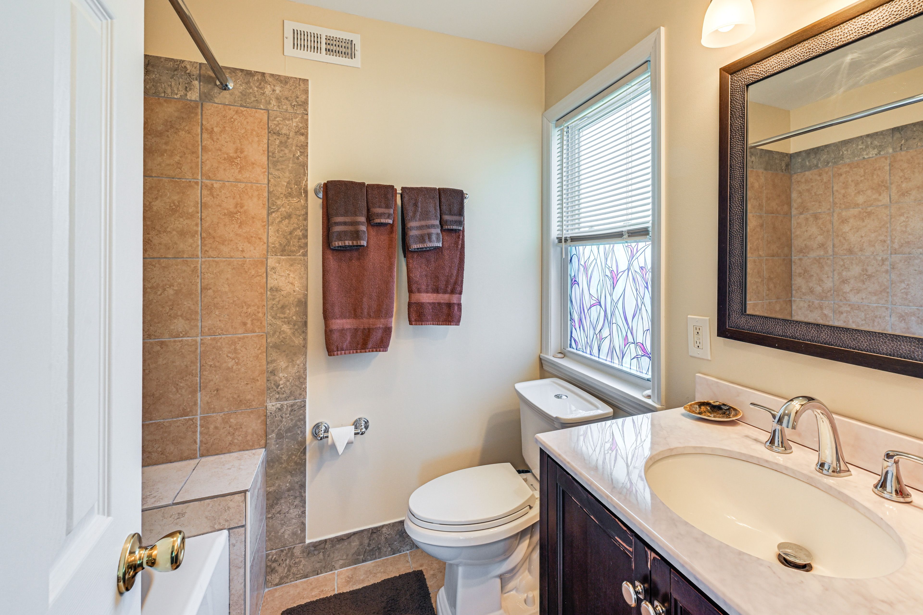 Bathroom | Shower/Tub Combo