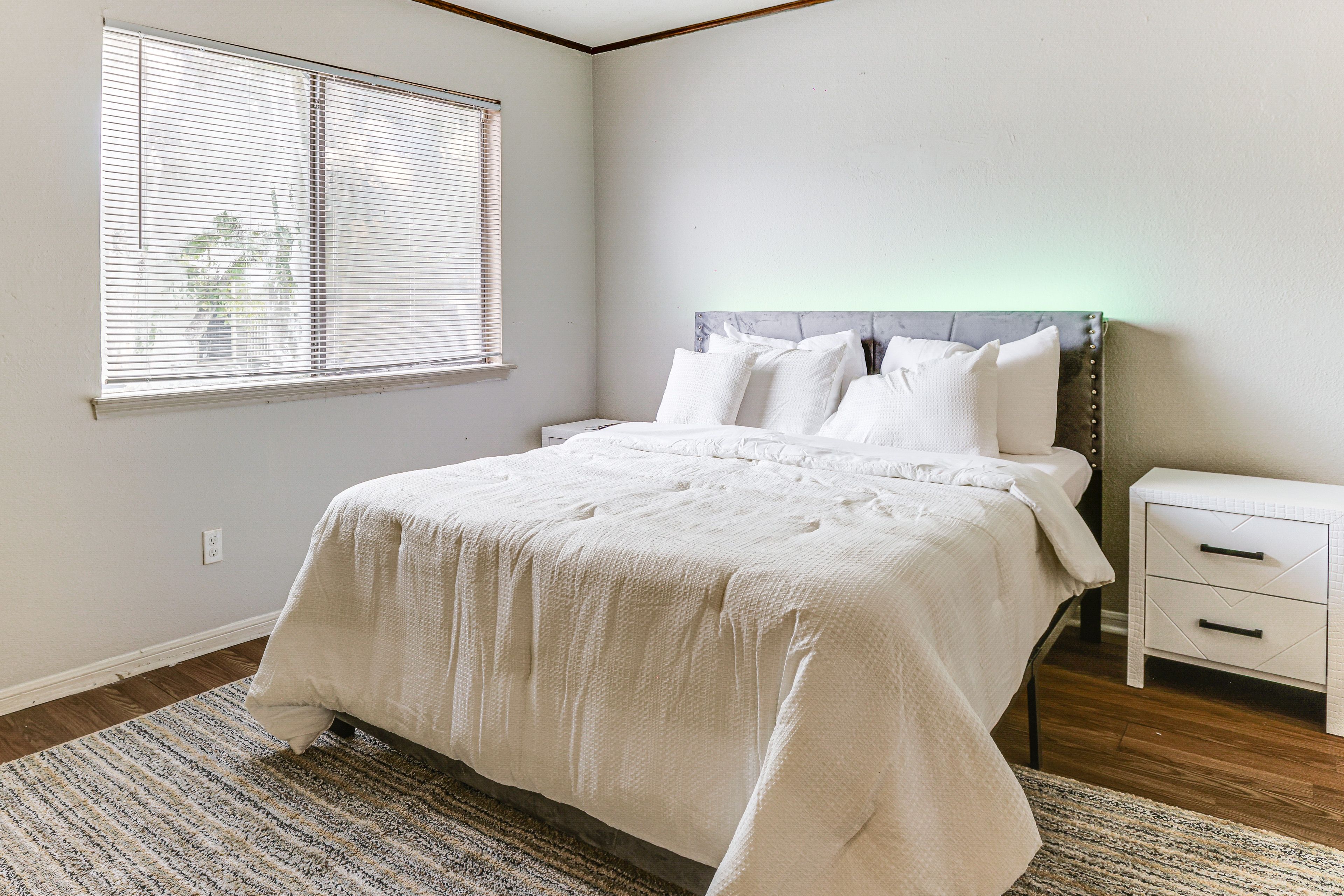 Bedroom 2 | 2nd Floor | Queen Bed | Linens Provided | Walk-In Closet