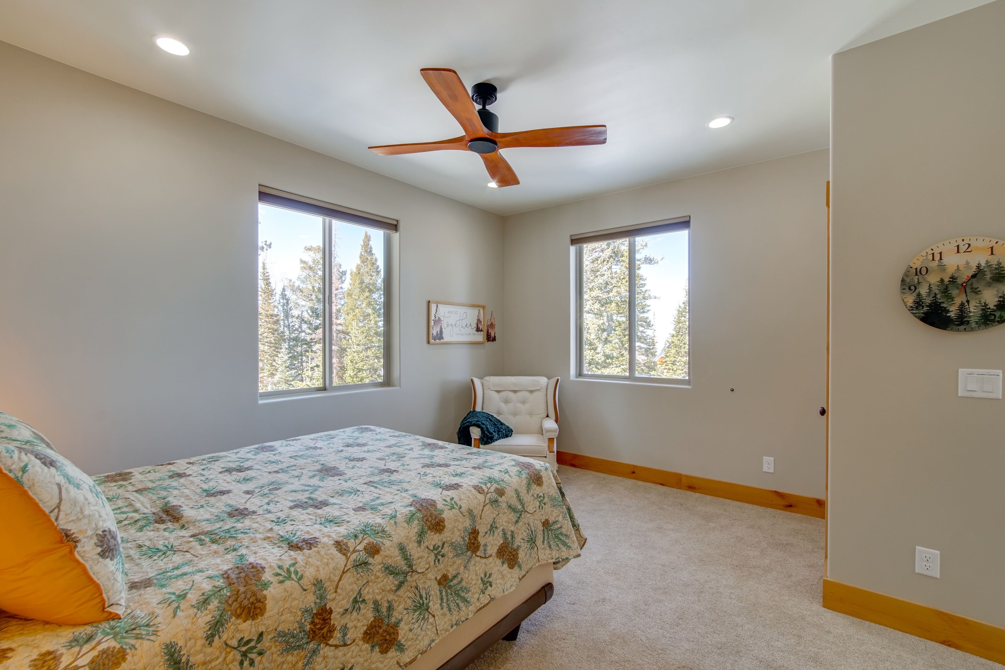 Bedroom 1 | 1st Floor | Queen Bed