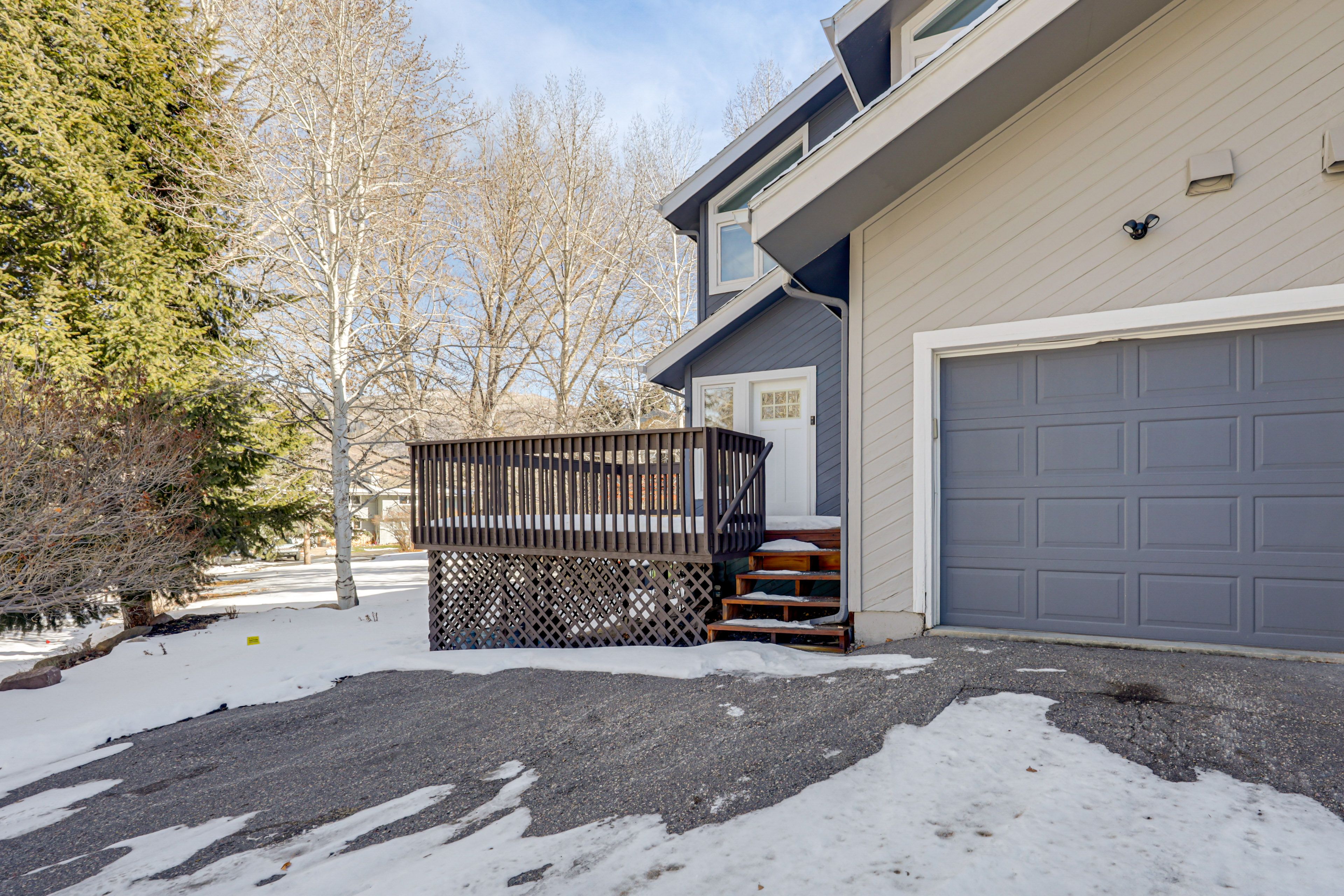 Duplex Exterior | Garage (1 Vehicle) | Driveway (3 Vehicles)