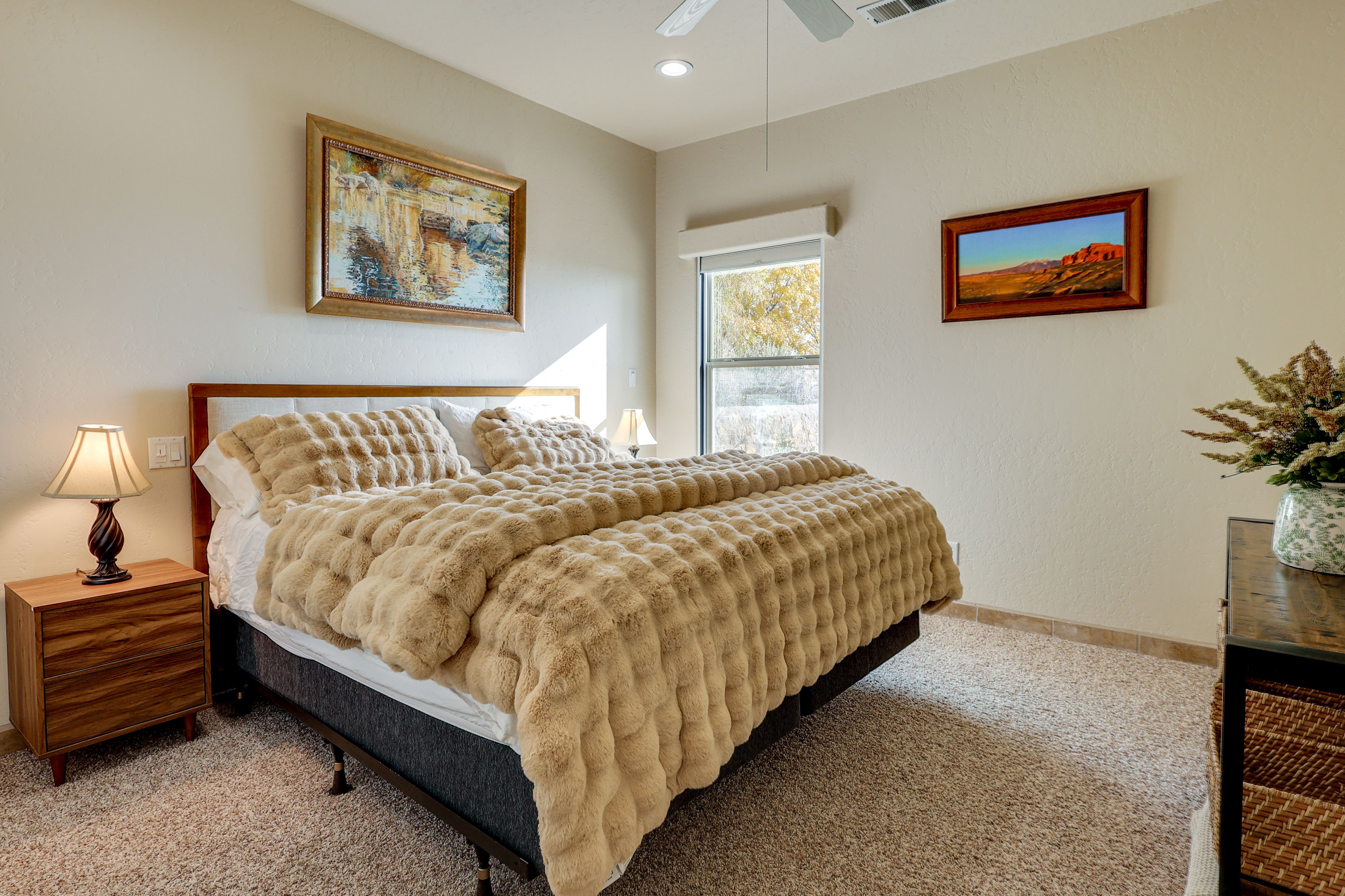 Bedroom 2 | King Bed