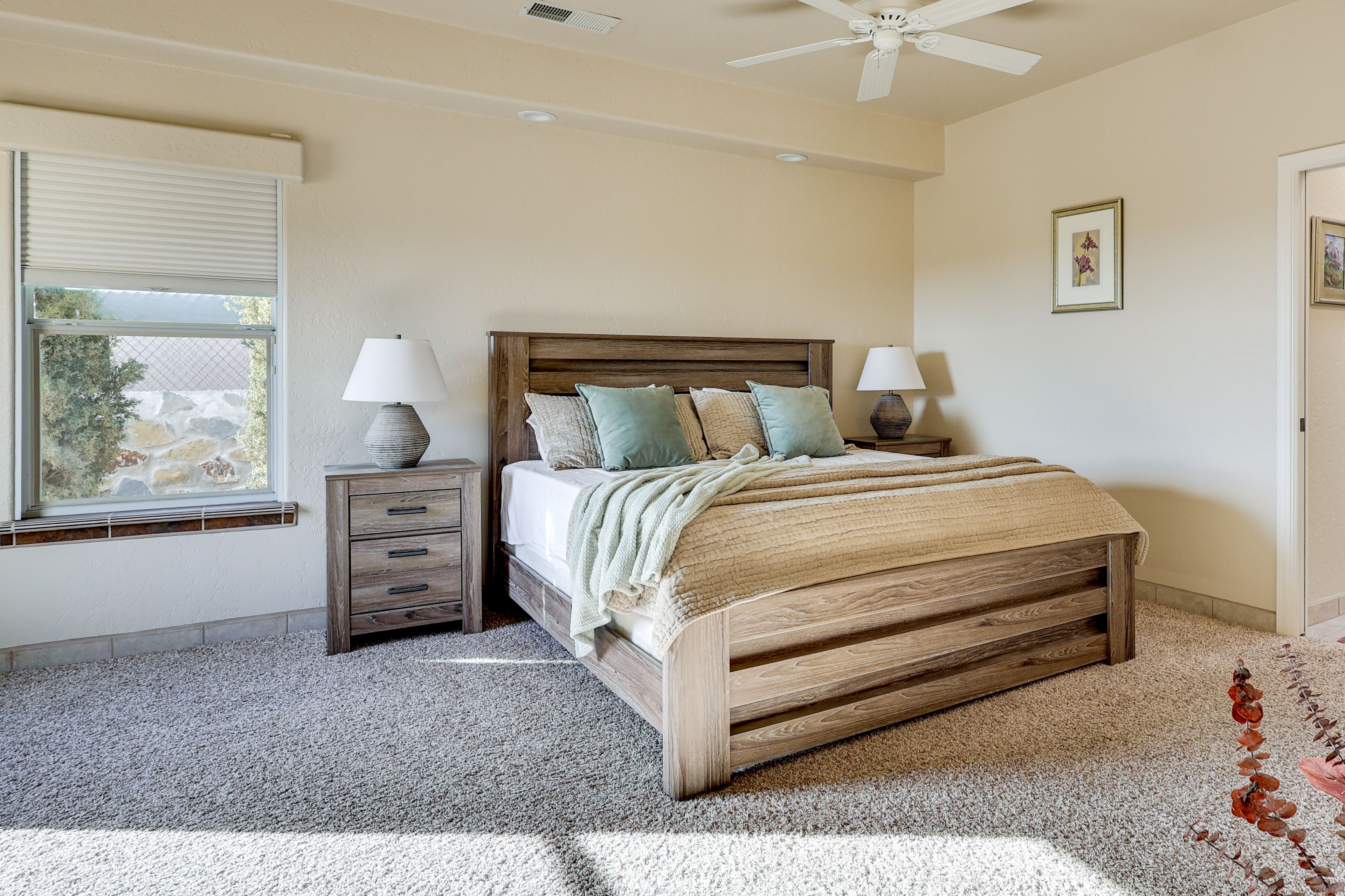 Bedroom 1 | King Bed | Linens