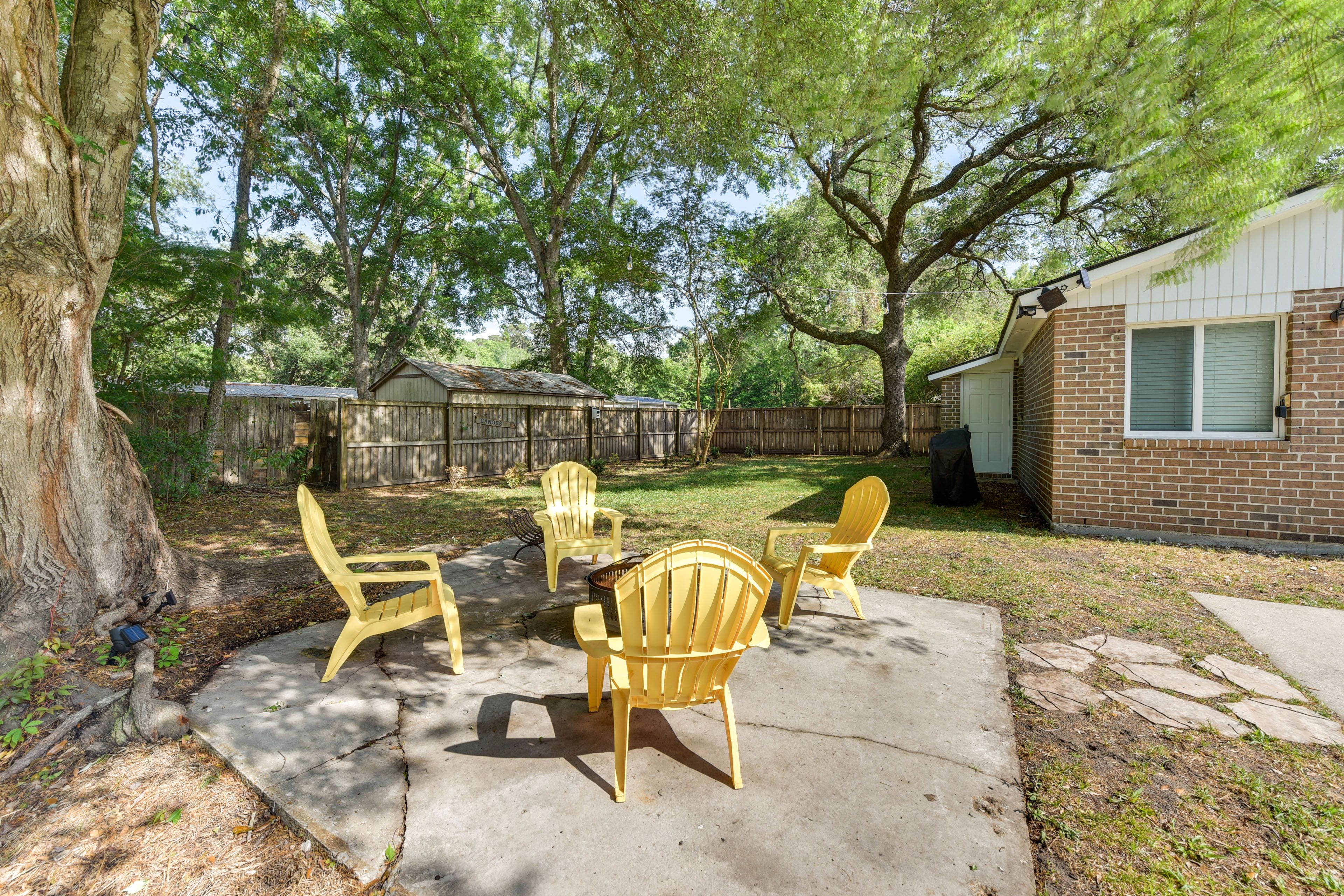 Beaufort Vacation Rental | 3BR | 2BA | 1,200 Sq Ft | 1 Step to Access