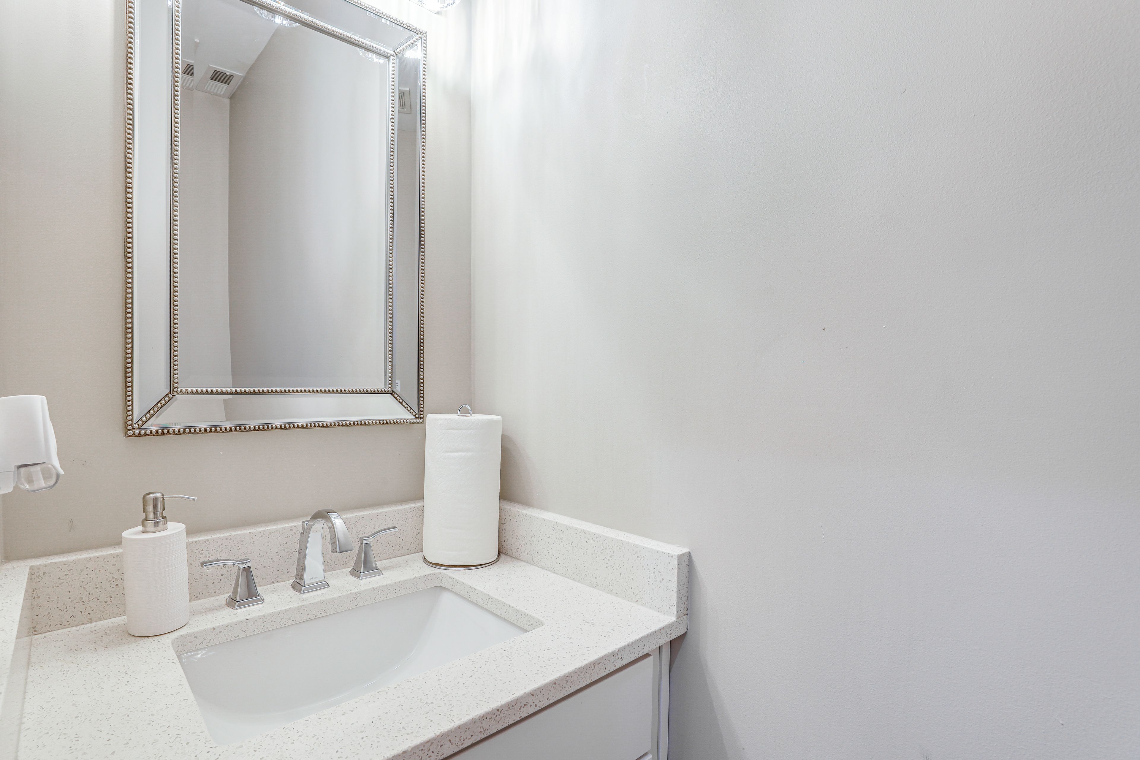 Half Bathroom | 1st Floor