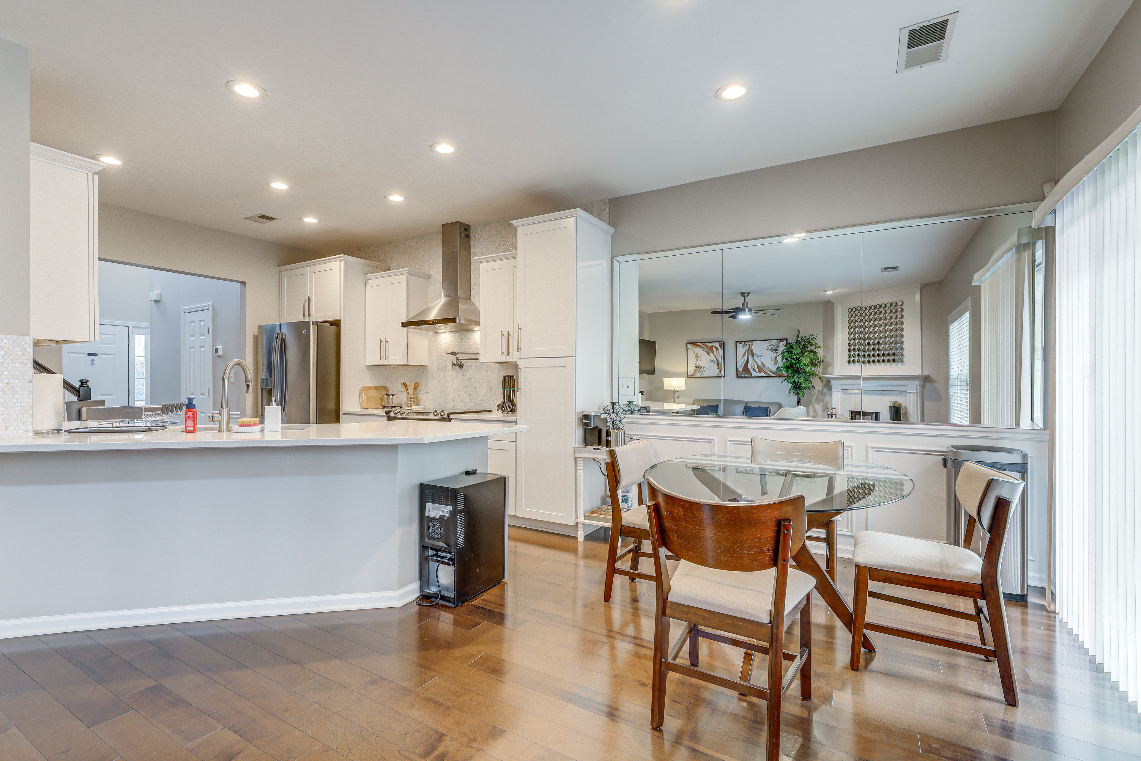 Dining Area | 1st Floor