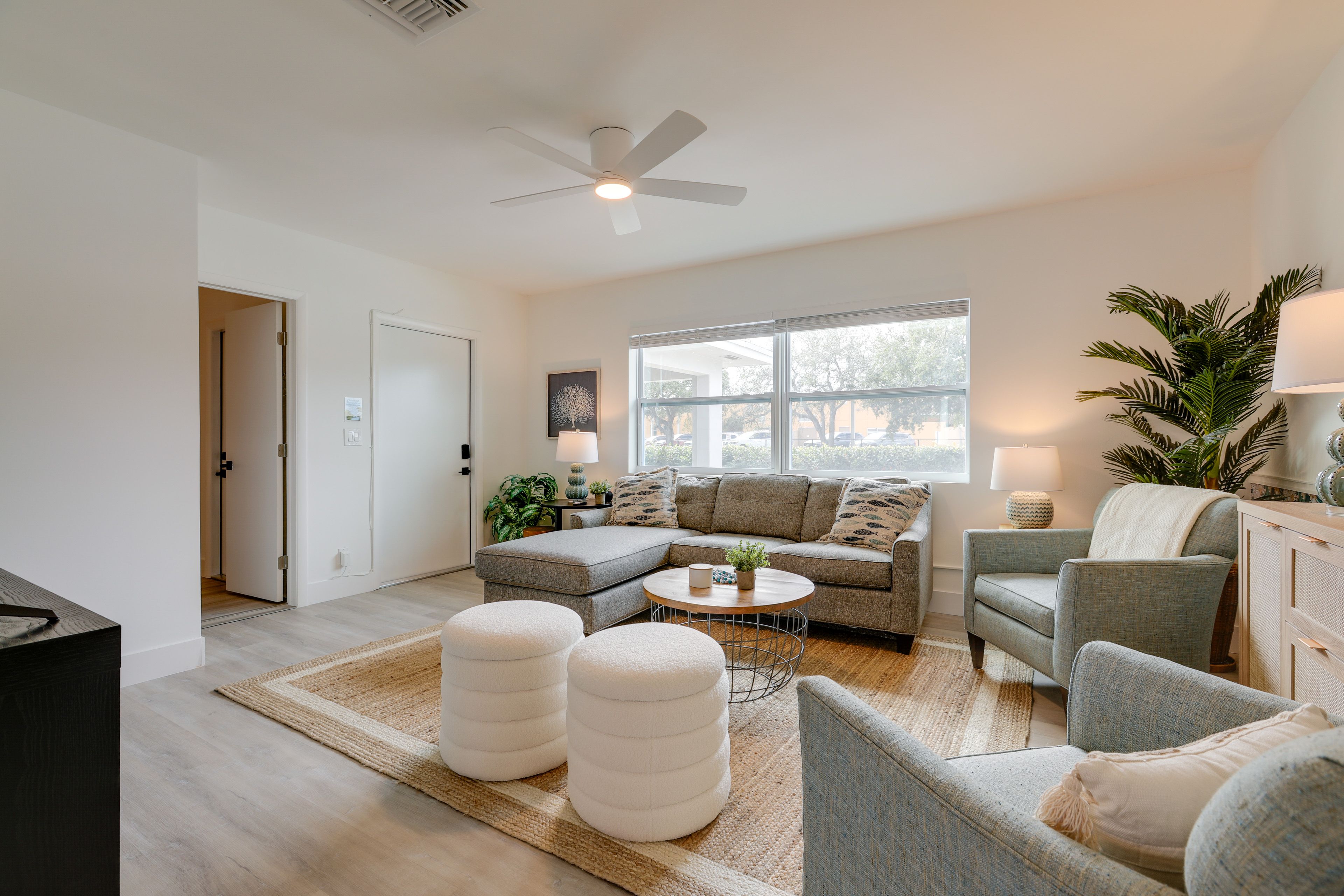 North Palm Beach Vacation Rental | 2BR | 1BA | 900 Sq Ft