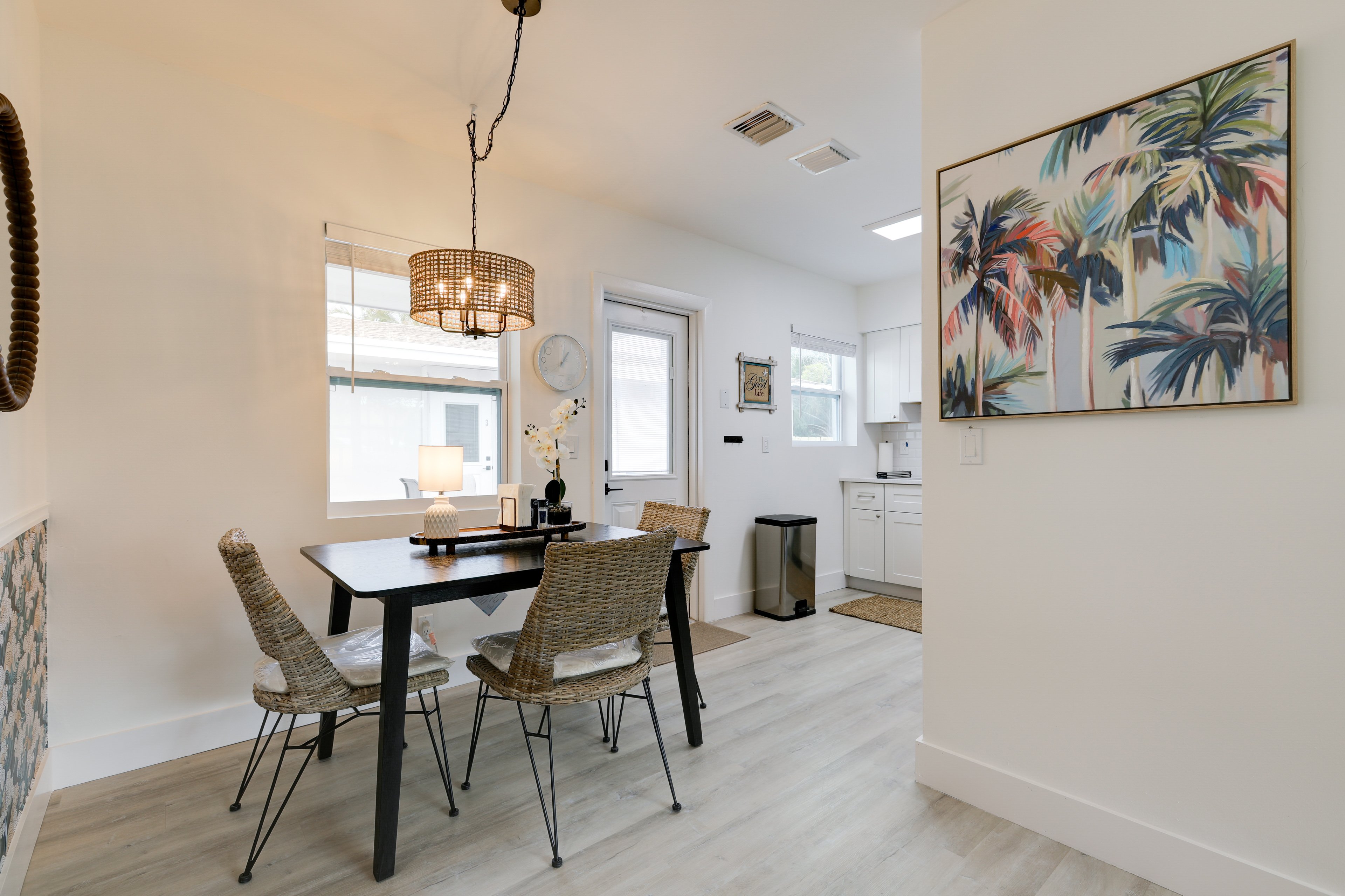Kitchen | Dining Area | Coffee Maker