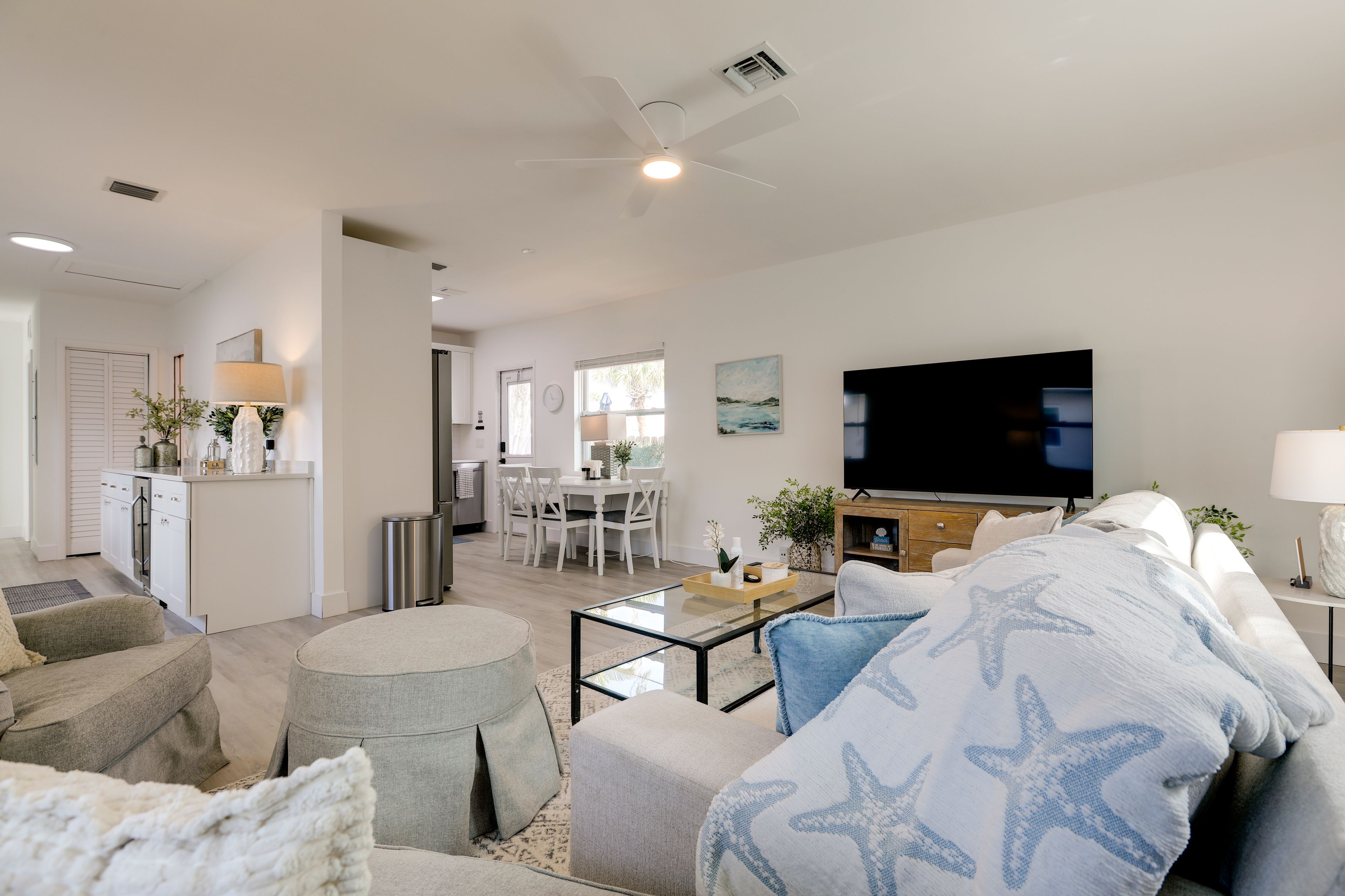 Living Room | Smart TV | Sleeper Sofa | Single-Story Home