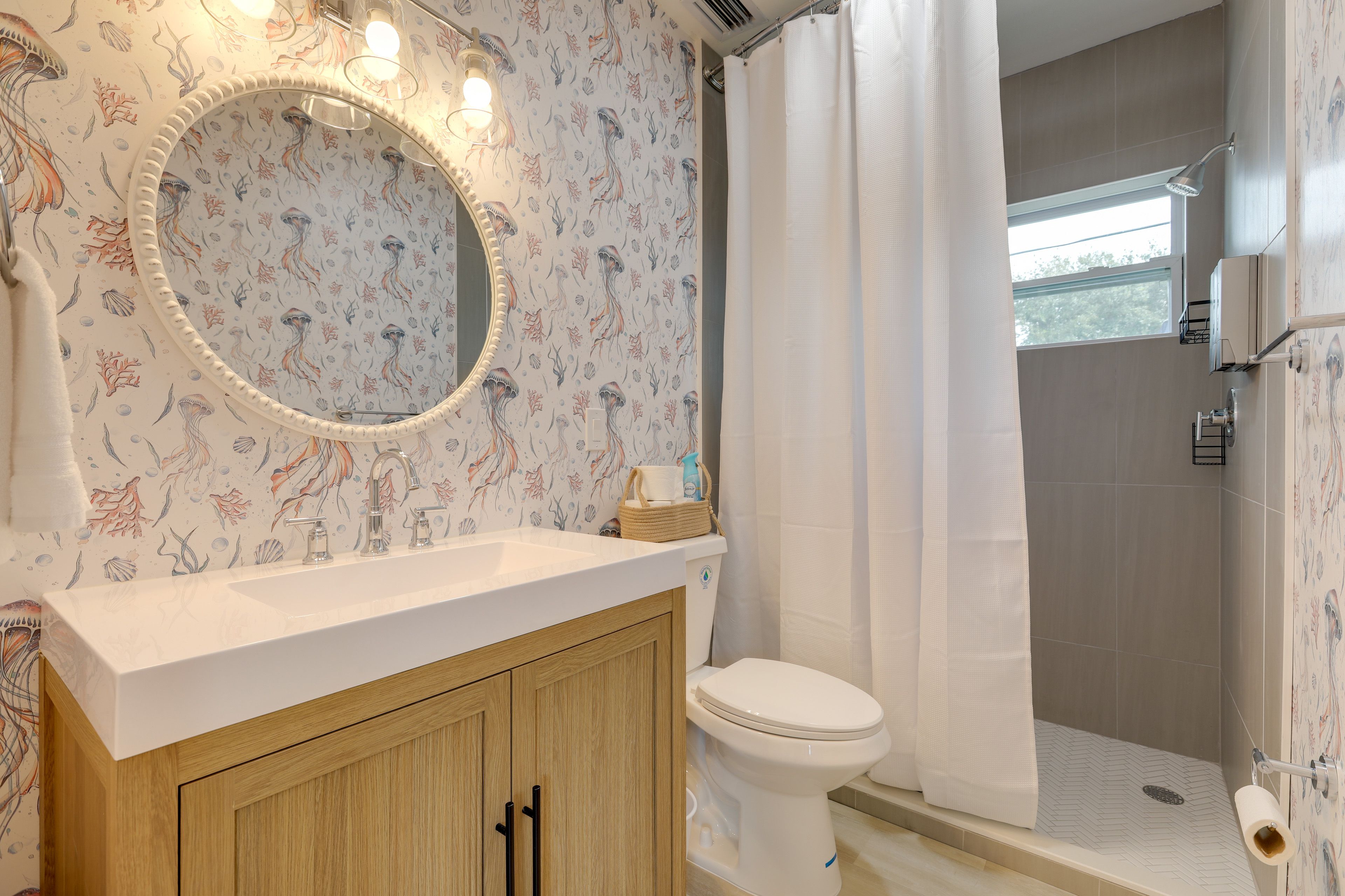 Bathroom | Towels Provided