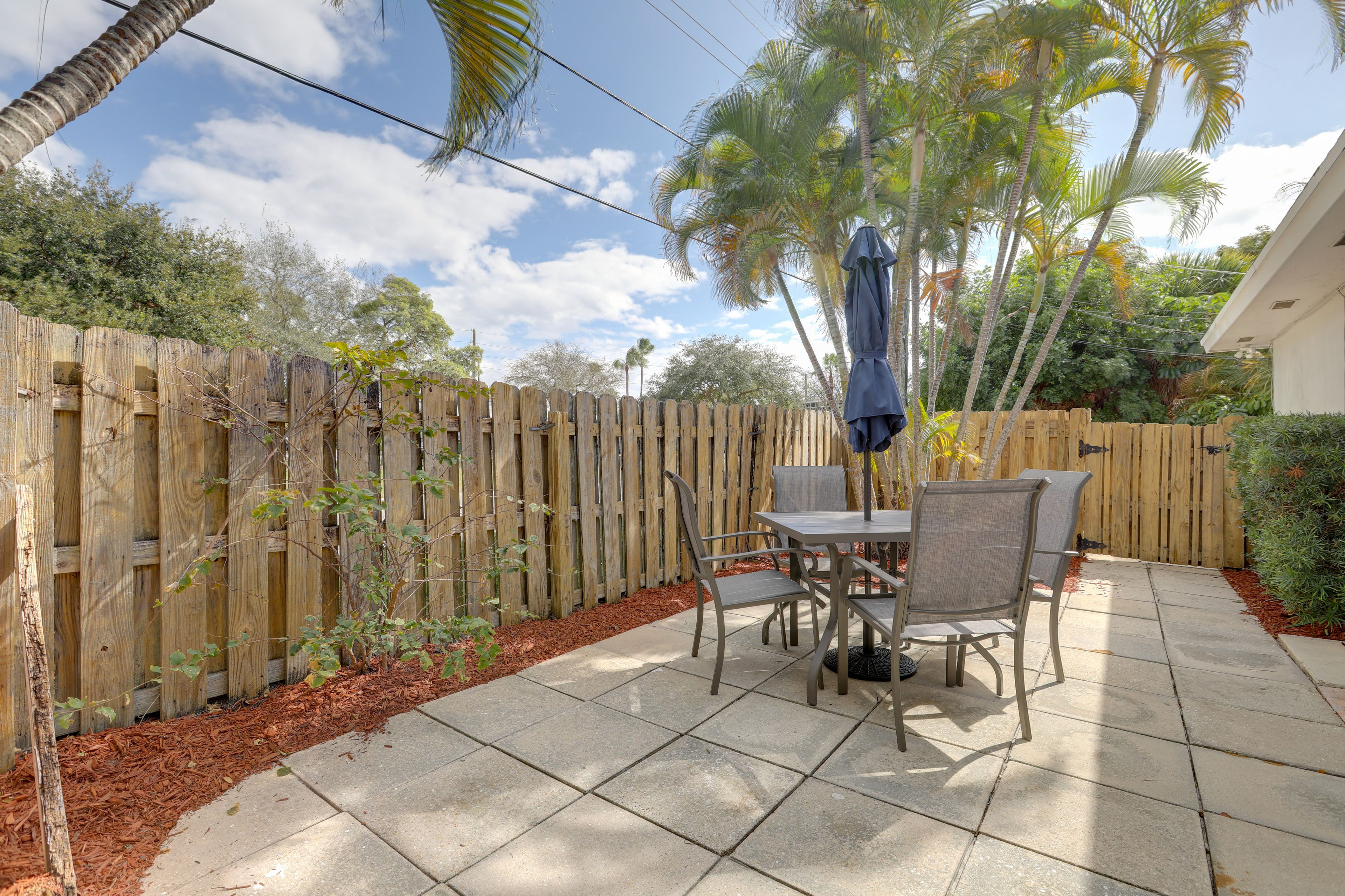 Private Patio | Outdoor Dining