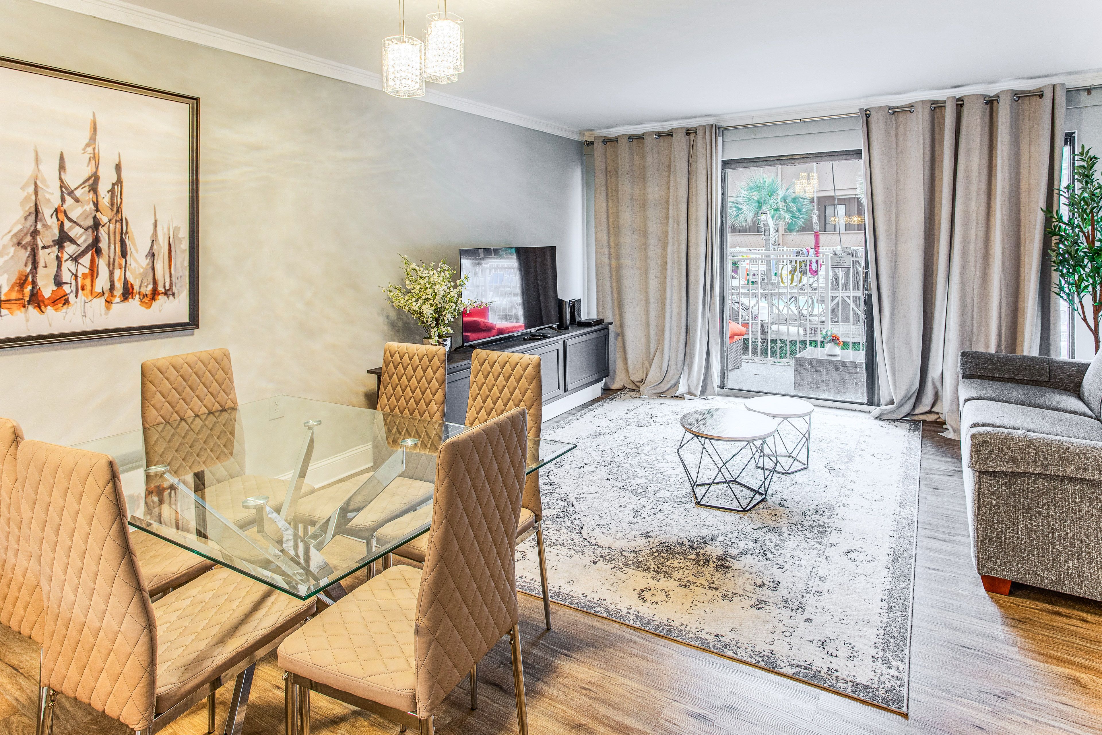 Living Area | Dining Area | Single-Story Unit