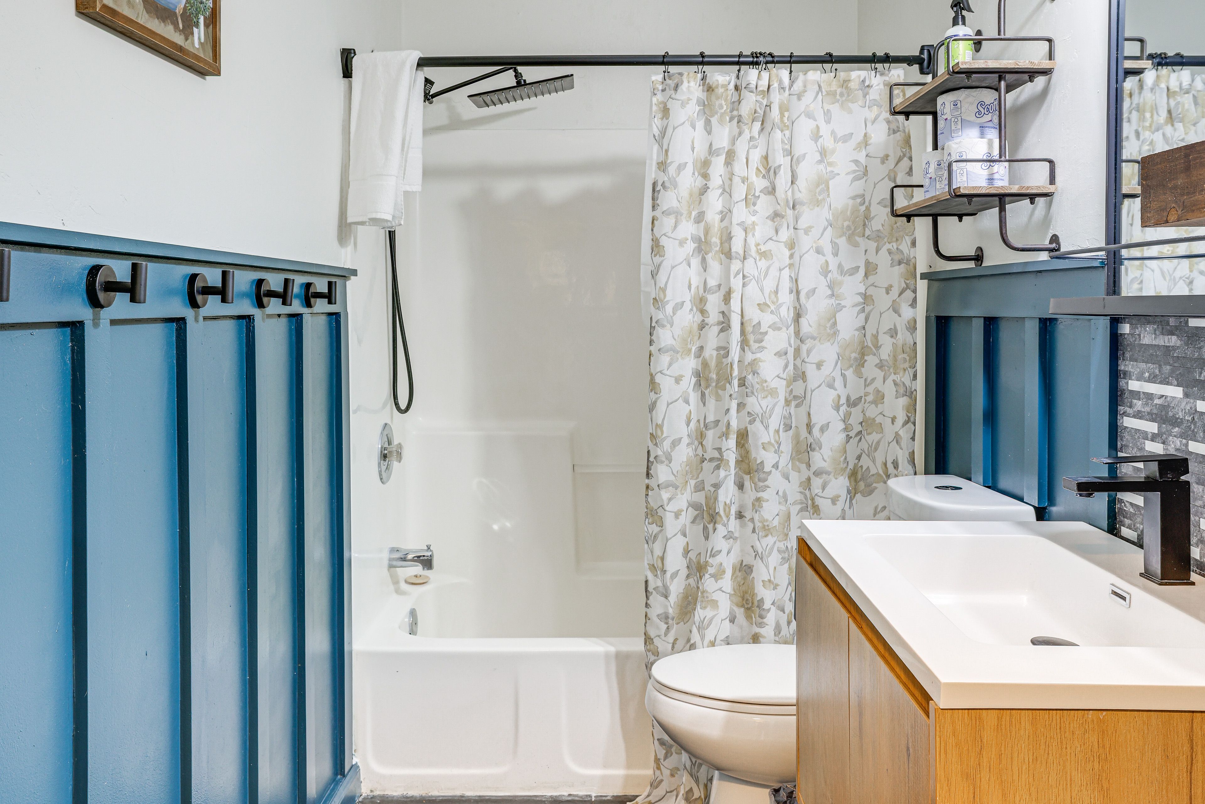 Bathroom | Towels Provided