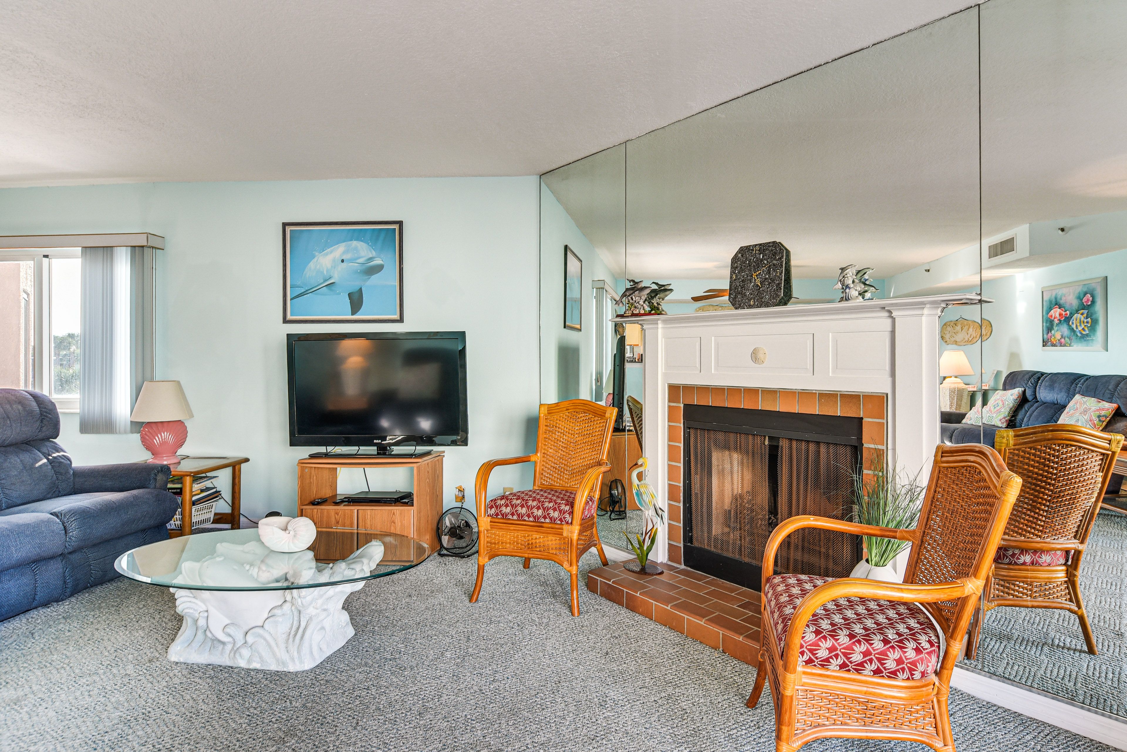 Living Room | Smart TV | Single-Story Condo